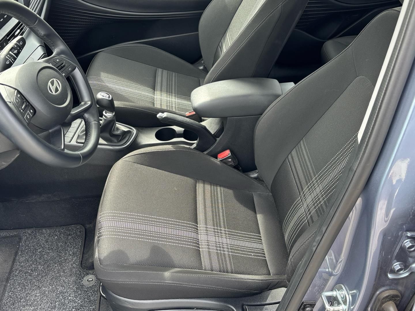 Hyundai i20, 1.2 i / 57 kW - fotka 6