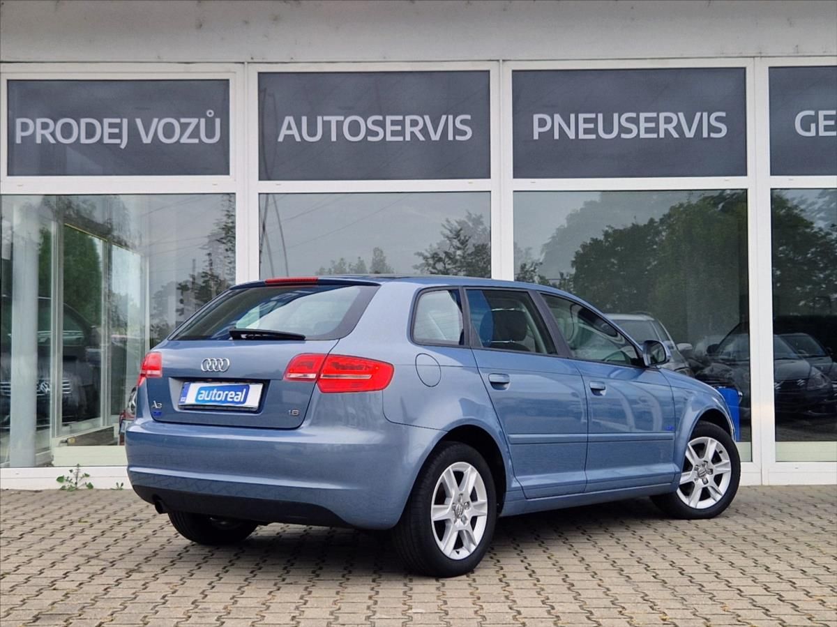 Audi A3, 1,6 TDI SPORTBACK AUTOAC ŠÍBR - fotka 5
