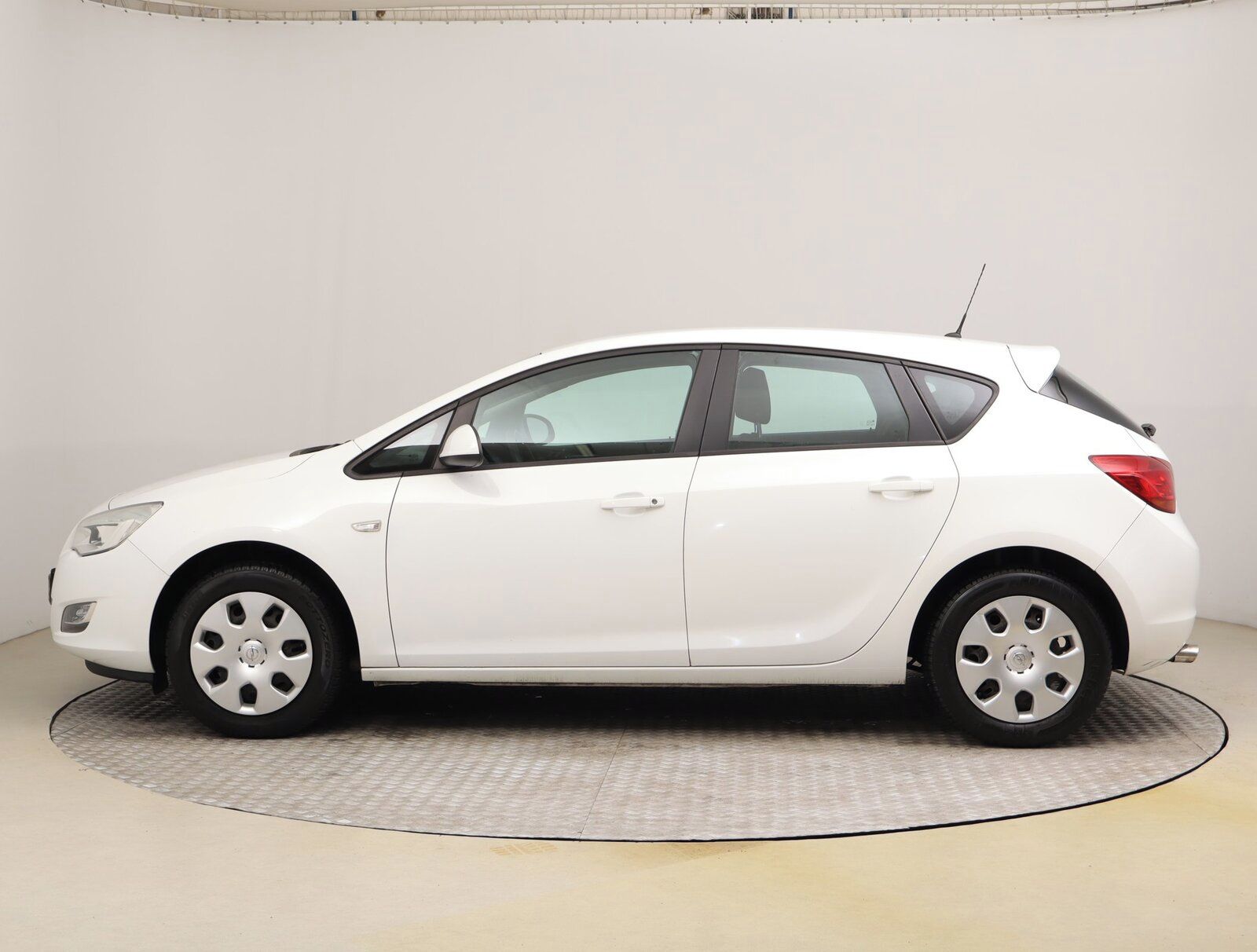 Opel Astra, 1.4 T, Serv.kniha, Klima - fotka 3
