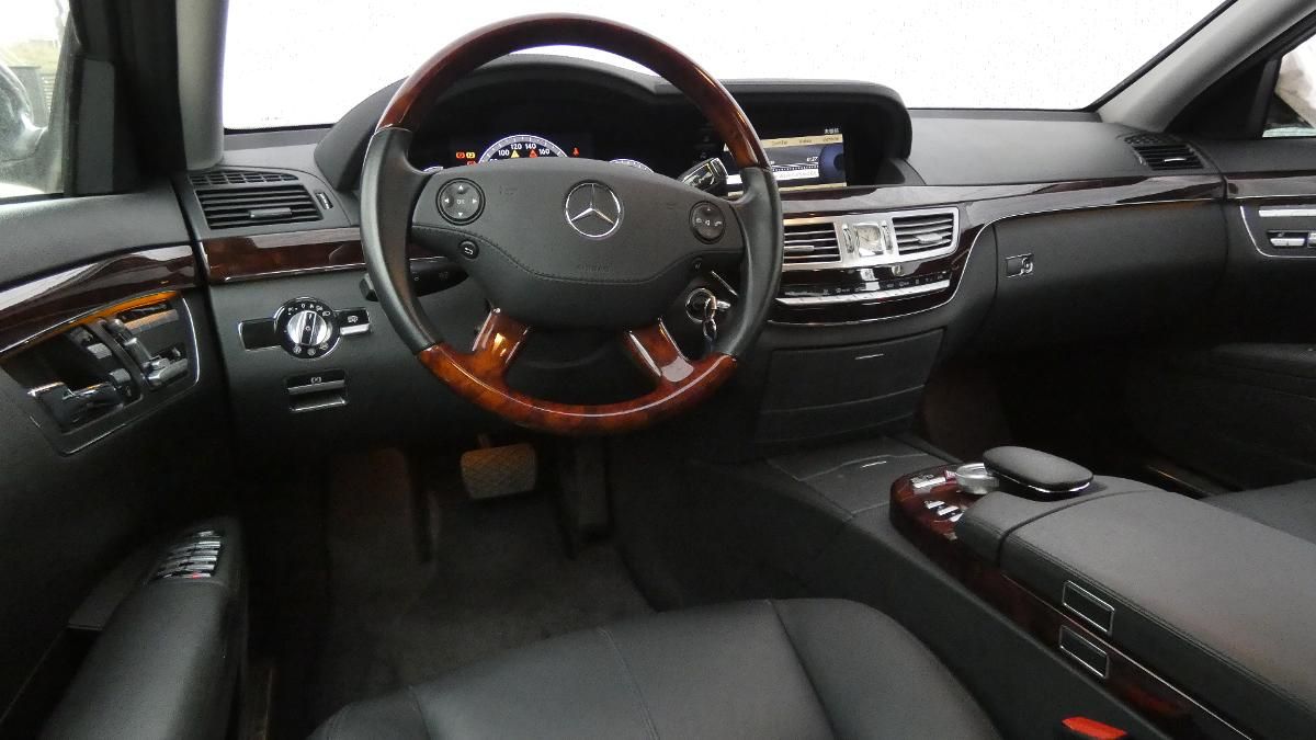 Mercedes-Benz Třídy S, 500 V8 - fotka 5