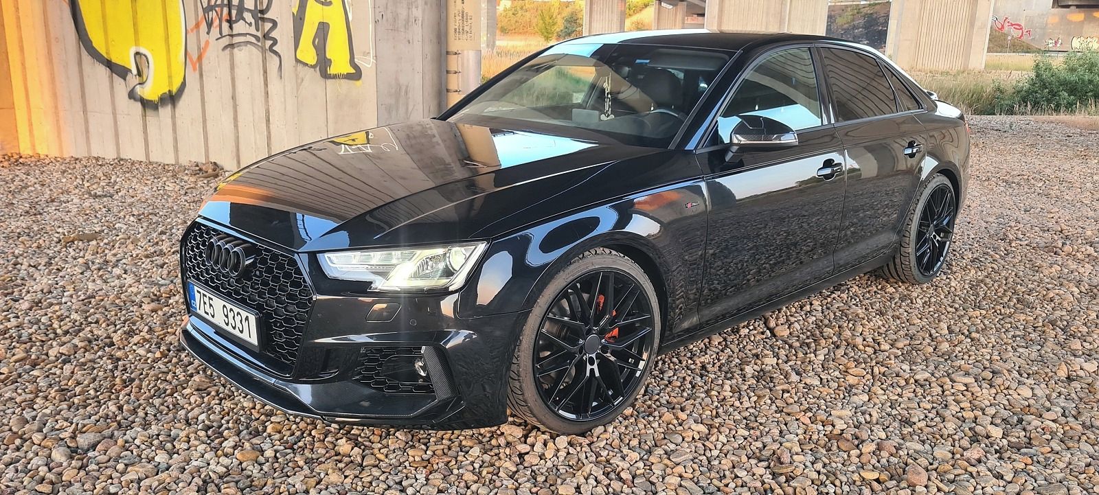Audi A4, Sedan - fotka 5