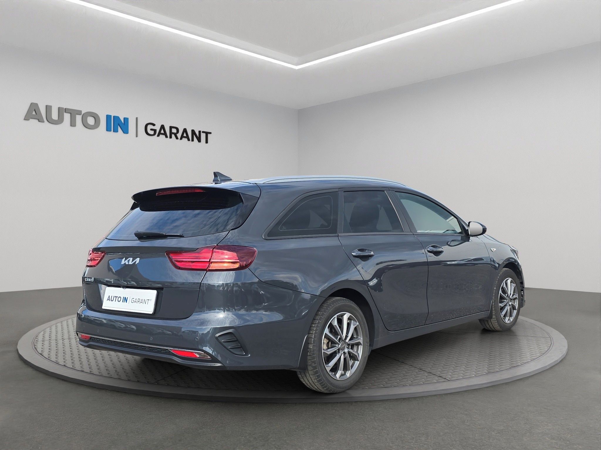 Kia Cee´d, Spin 1.5T-GDi 117kW A/T, Serv. - fotka 5