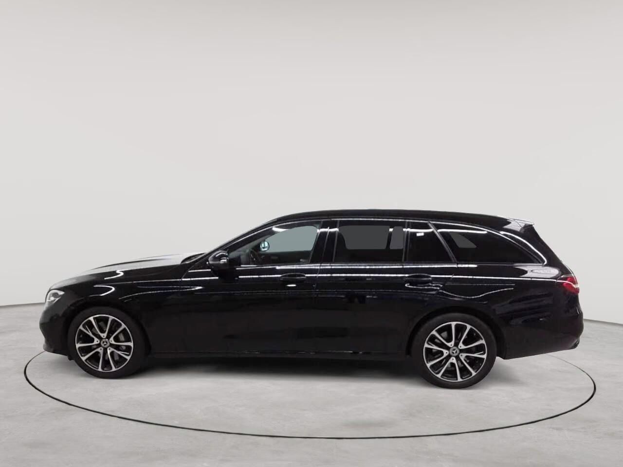 Mercedes-Benz Třídy E, 400 d 4Matic T 9G Exclusive - fotka 4