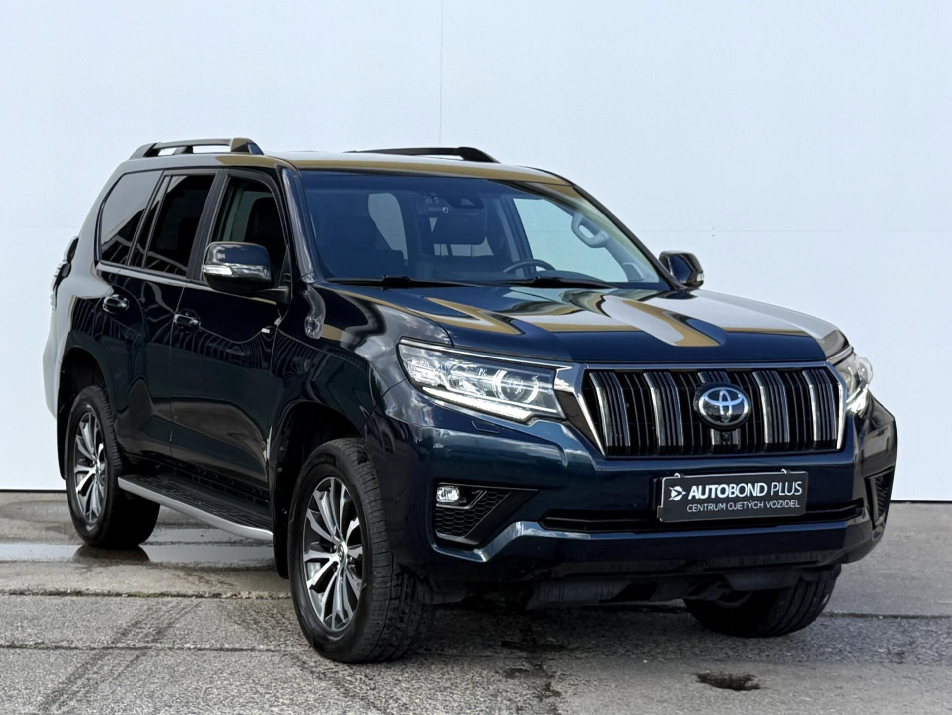 Toyota Land Cruiser, 2.8 D-4D AT AWD 150kW Executiv - fotka 6