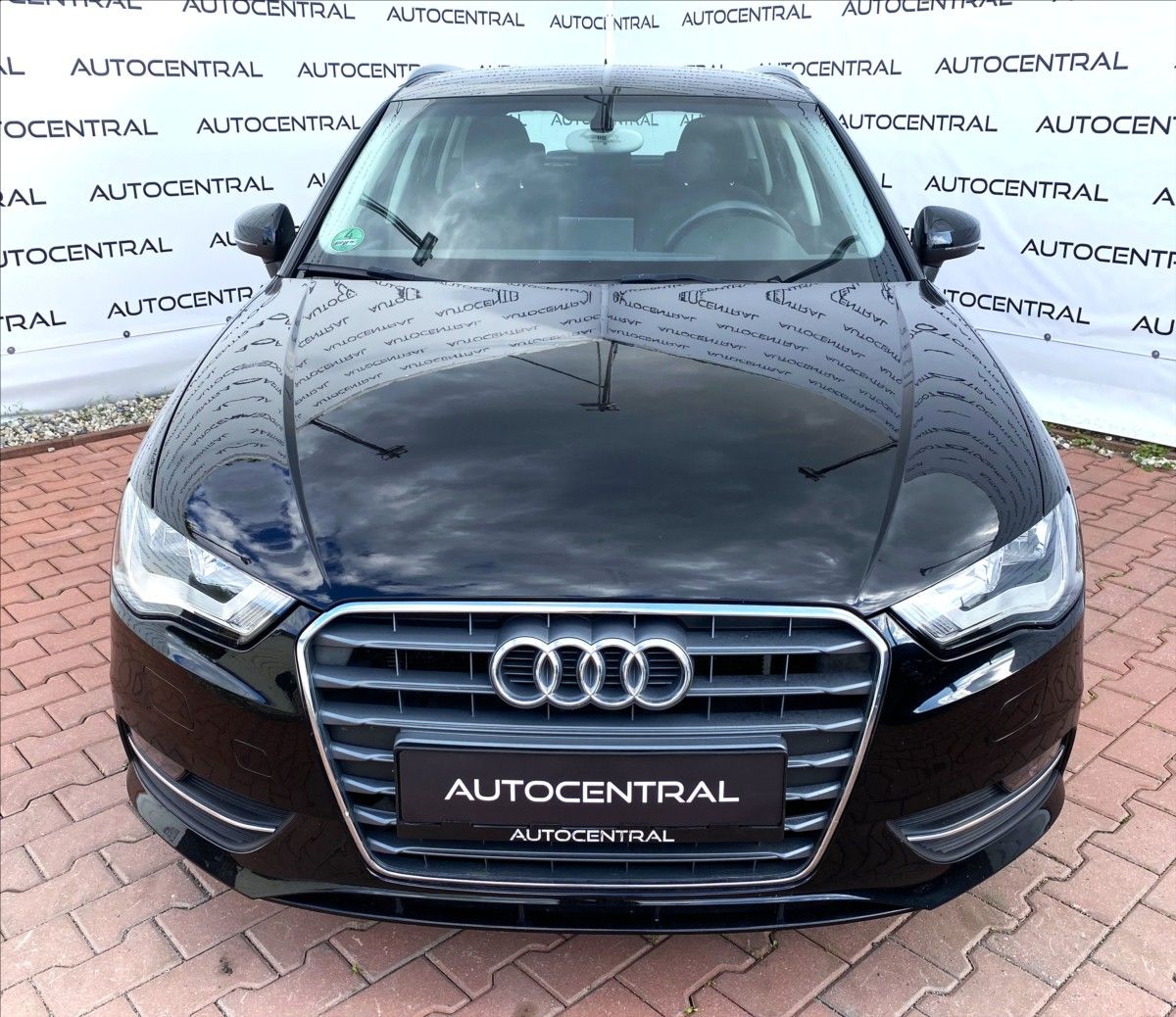 Audi A3, 1,2 Tfsi 81kwSportback - fotka 2