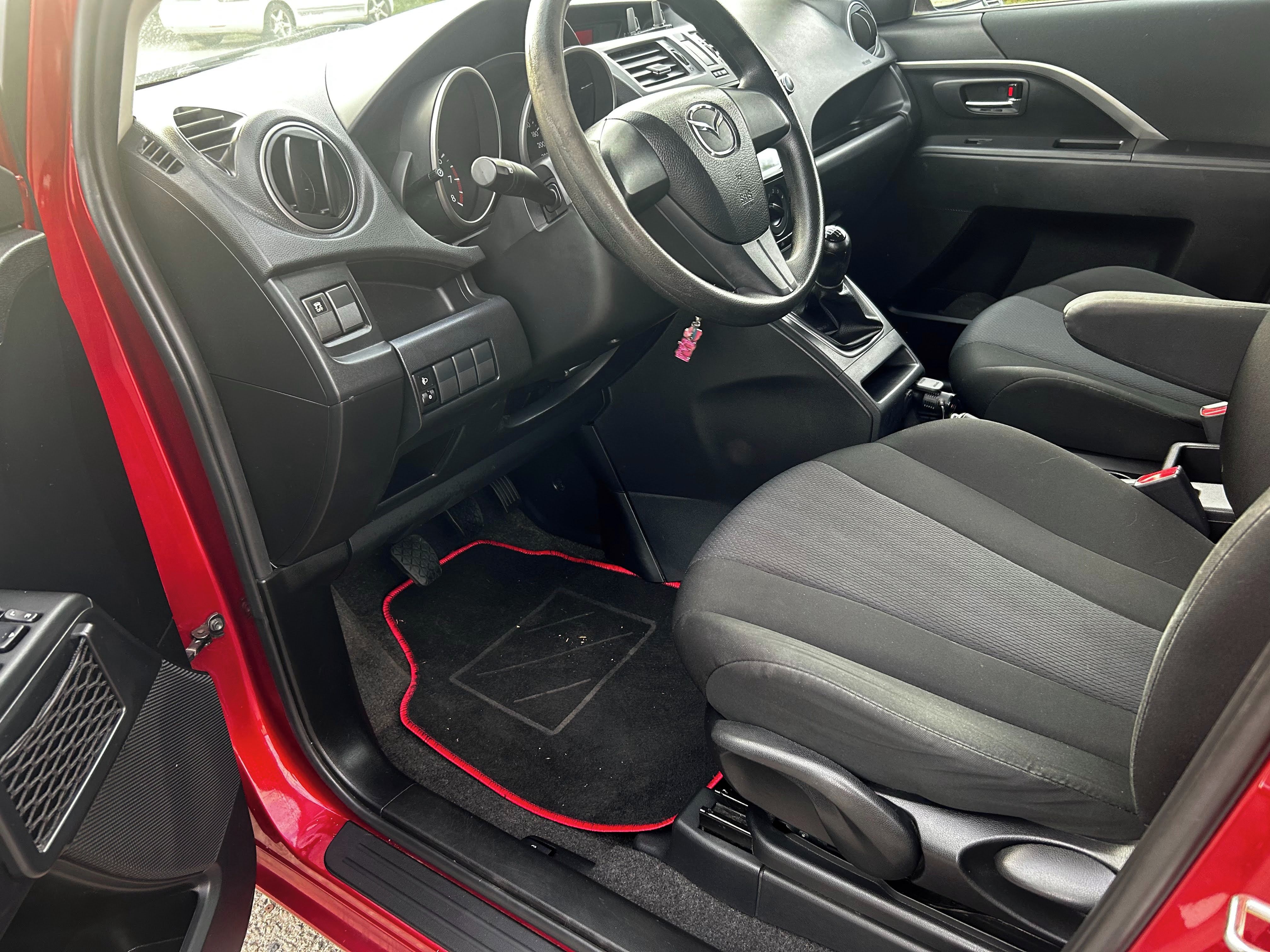Mazda 5, 1.8 - fotka 6