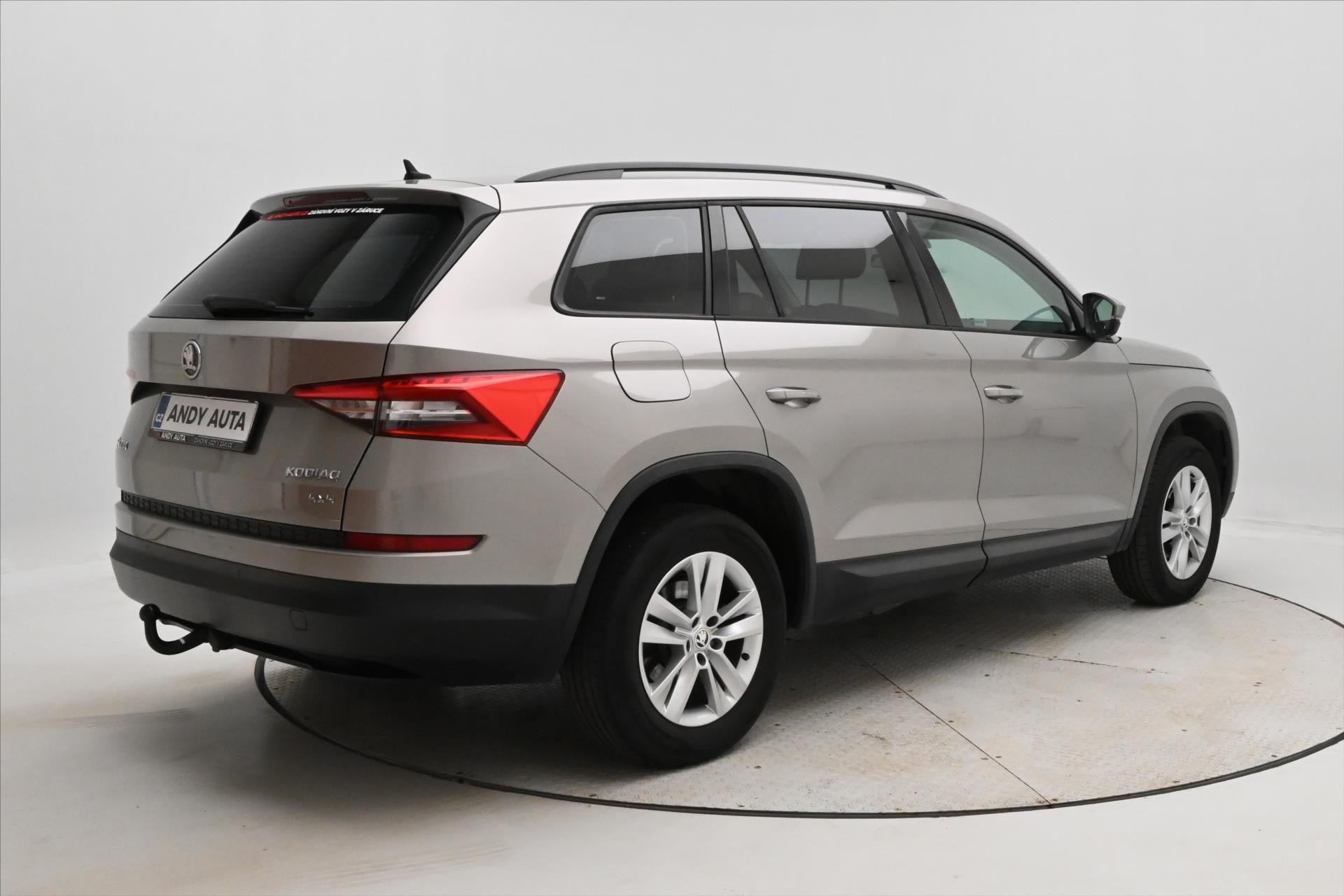 Škoda Kodiaq, 2,0 TDI 110 kW DSG 4x4 Ambitio - fotka 5