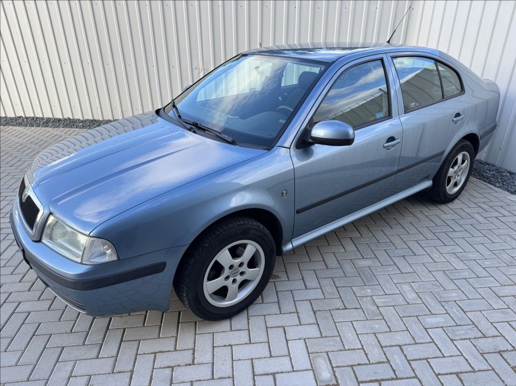 Škoda Octavia, 1,9 TDI TOUR TRUMF původ ČR - fotka 5