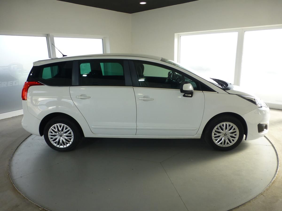 Peugeot 5008, 1,6HDI*NAVIGACE.*PARKS**NEW - fotka 5