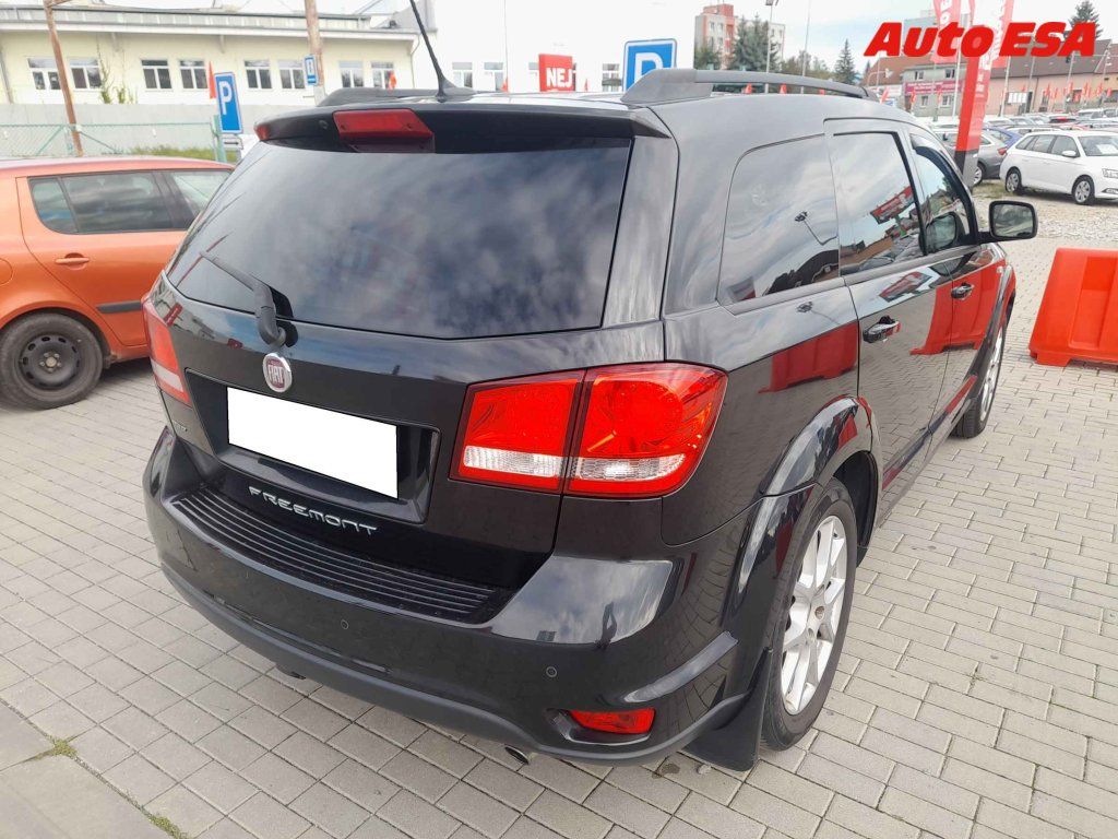 Fiat Freemont, 2.0JTD 4x4,7míst,ČR - fotka 2