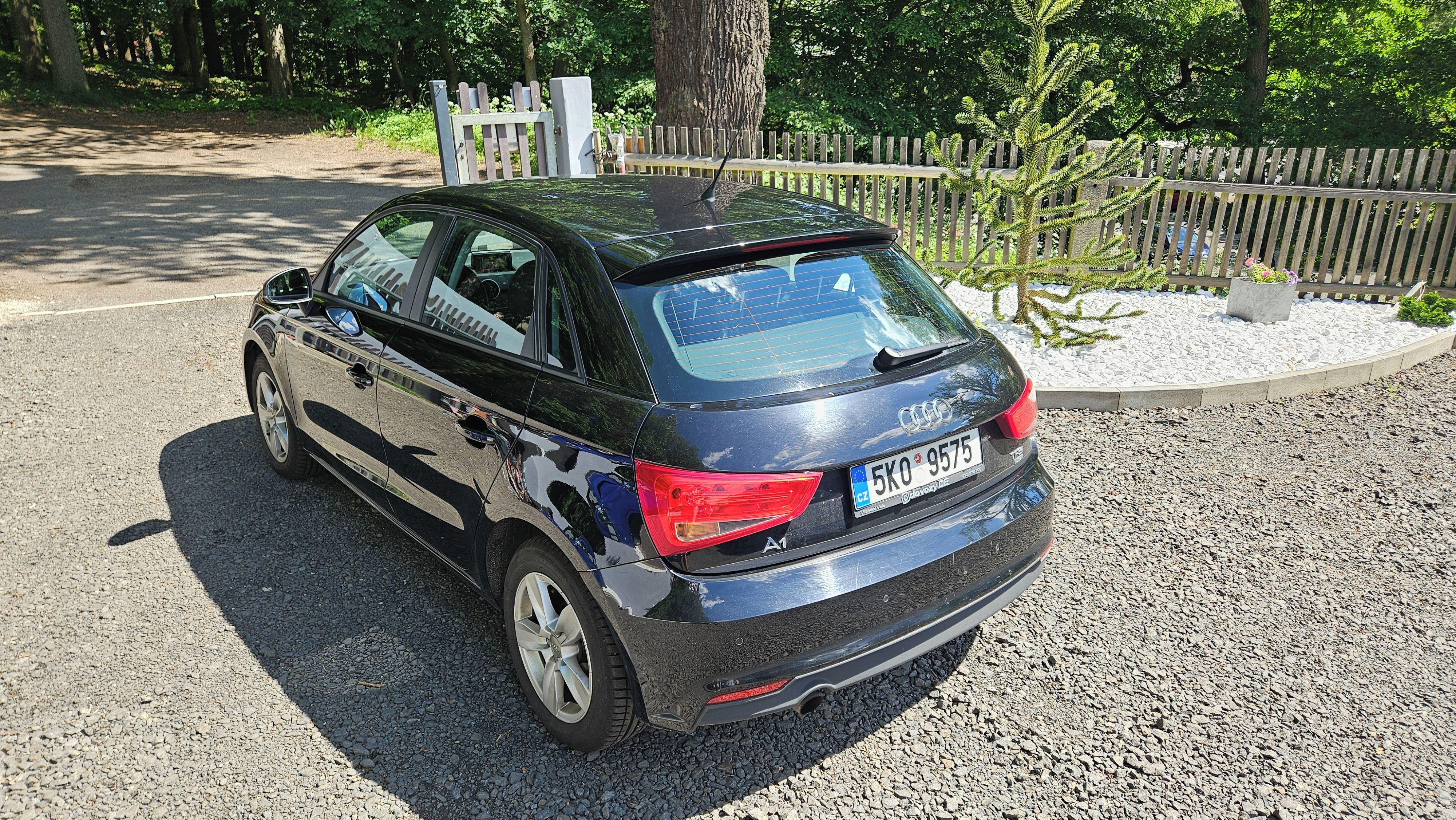 Audi A1, 1.0TFSI ULTRA 70kw,VYHŘ.SEDADL - fotka 4