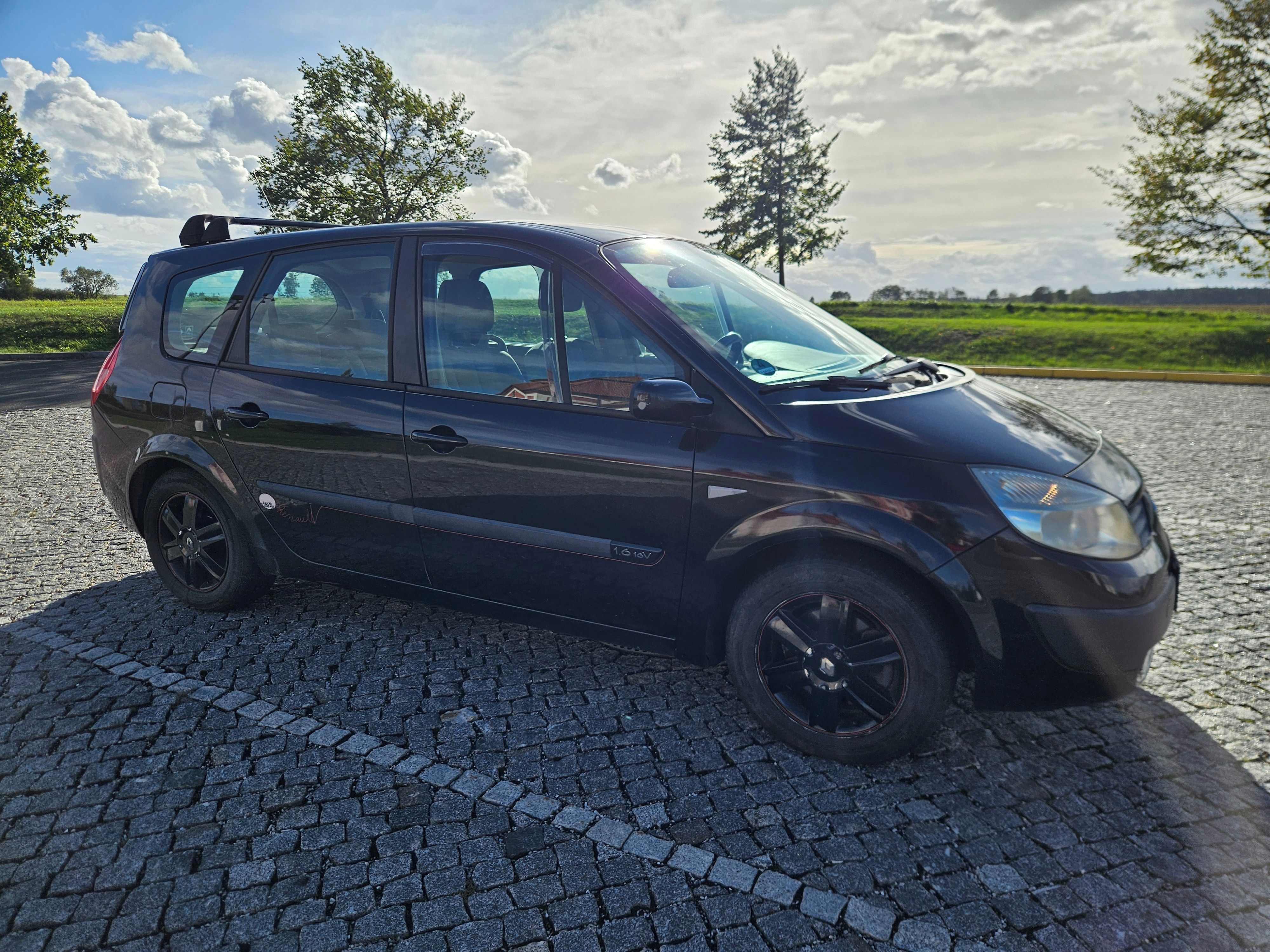 Renault Grand Scénic, 1.6 16v, 7 míst - fotka 5