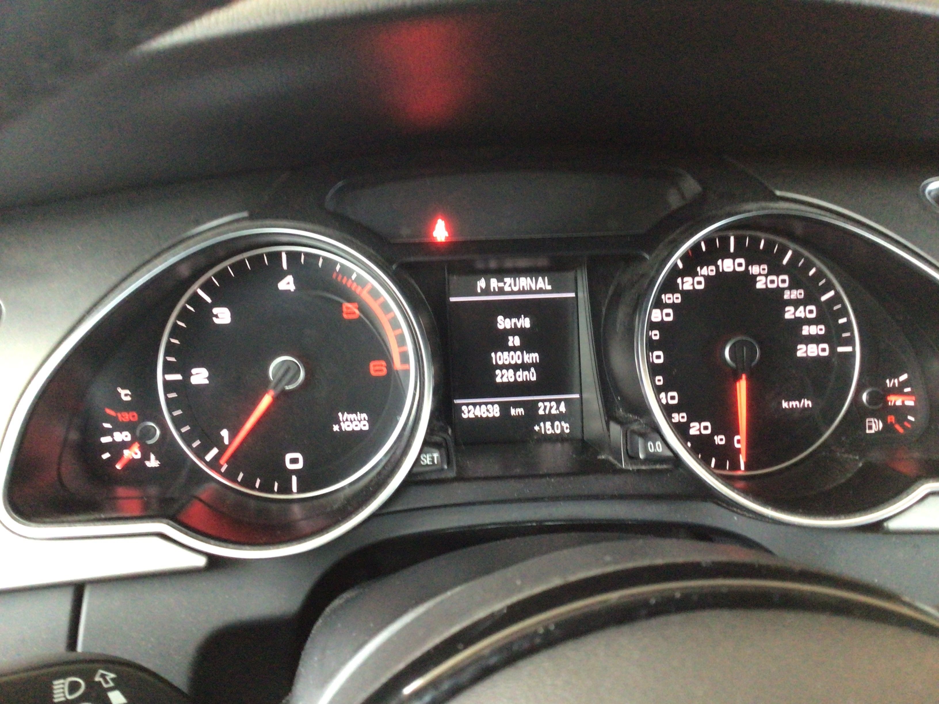 Audi A5, První registrace v ČR 2016 - fotka 6