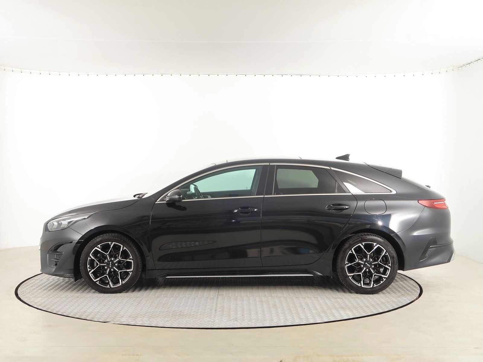 Kia ProCeed, 1.5 T-GDI, GT-Line, Automat - fotka 3