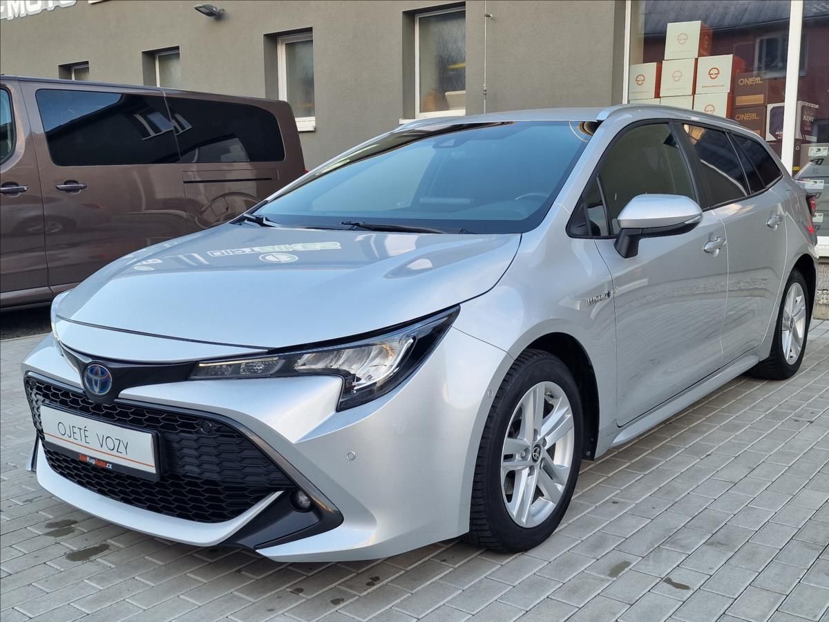 Toyota Corolla, 1.8 Hybrid Comfort,ČR ,1.Maj. - fotka 5