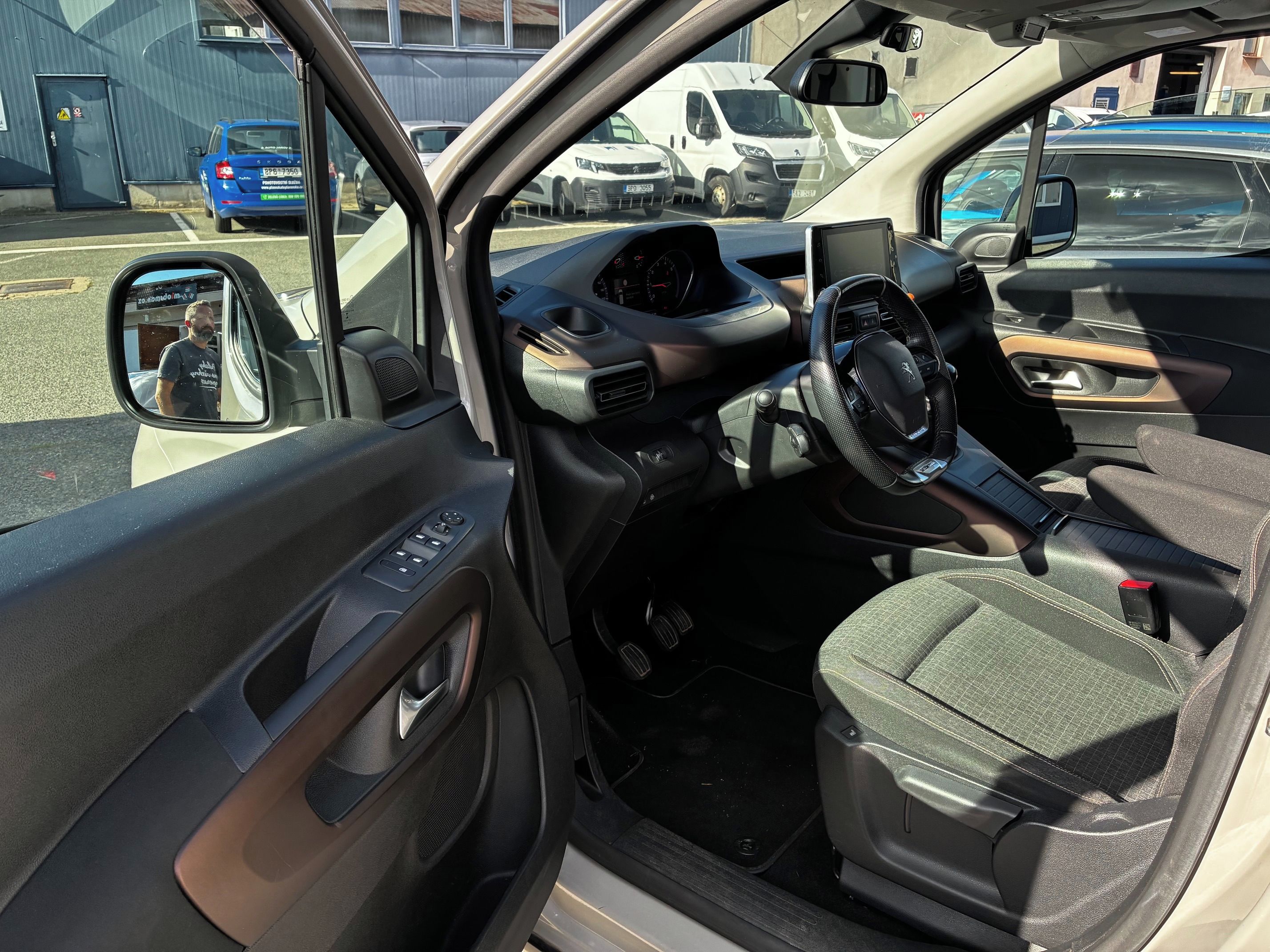 Peugeot Rifter, Long GT line1,5 BHDi 130k MAN6 - fotka 5