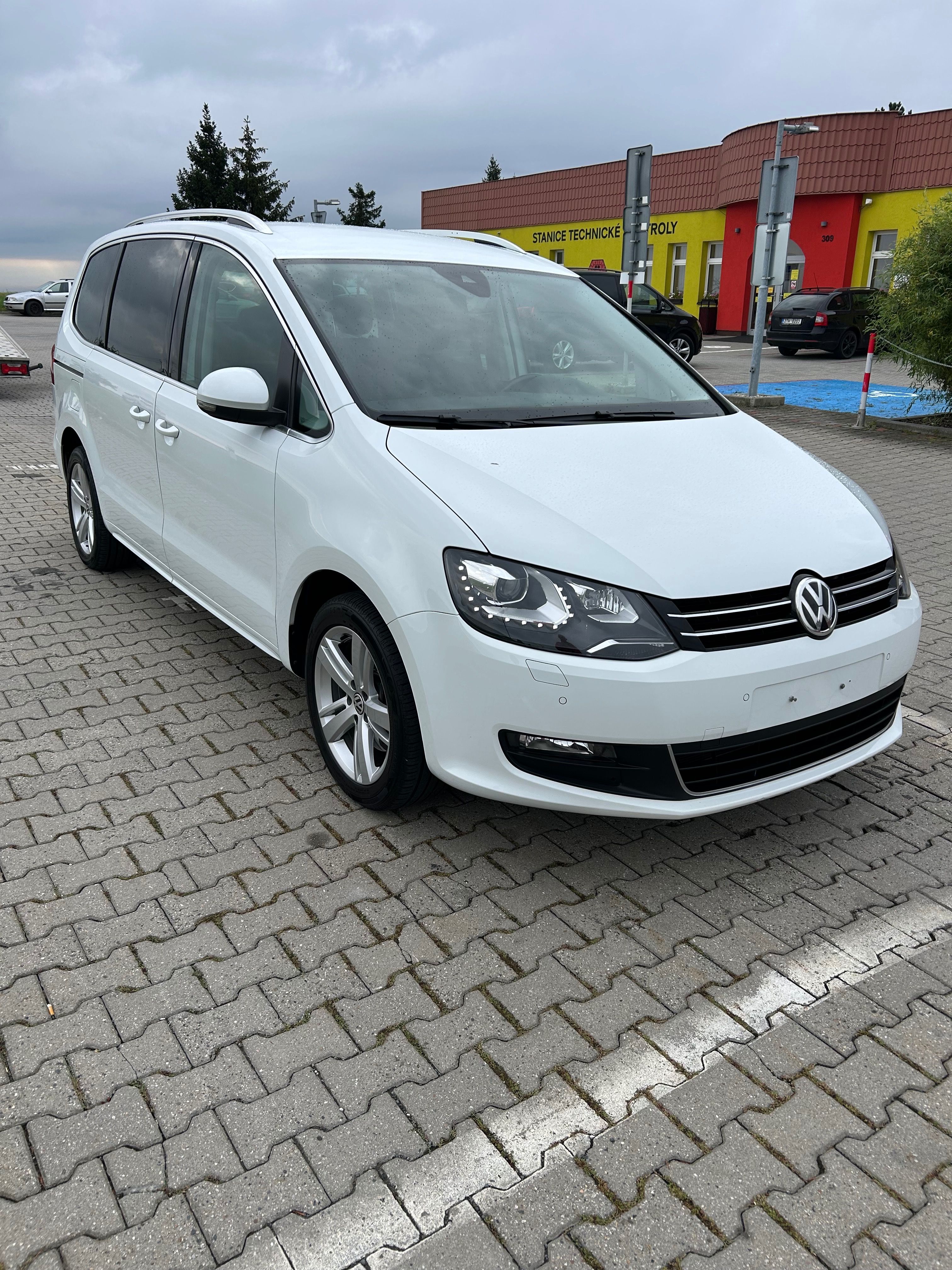 Volkswagen Sharan, 2.0tdi 110kw 7 míst - fotka 2