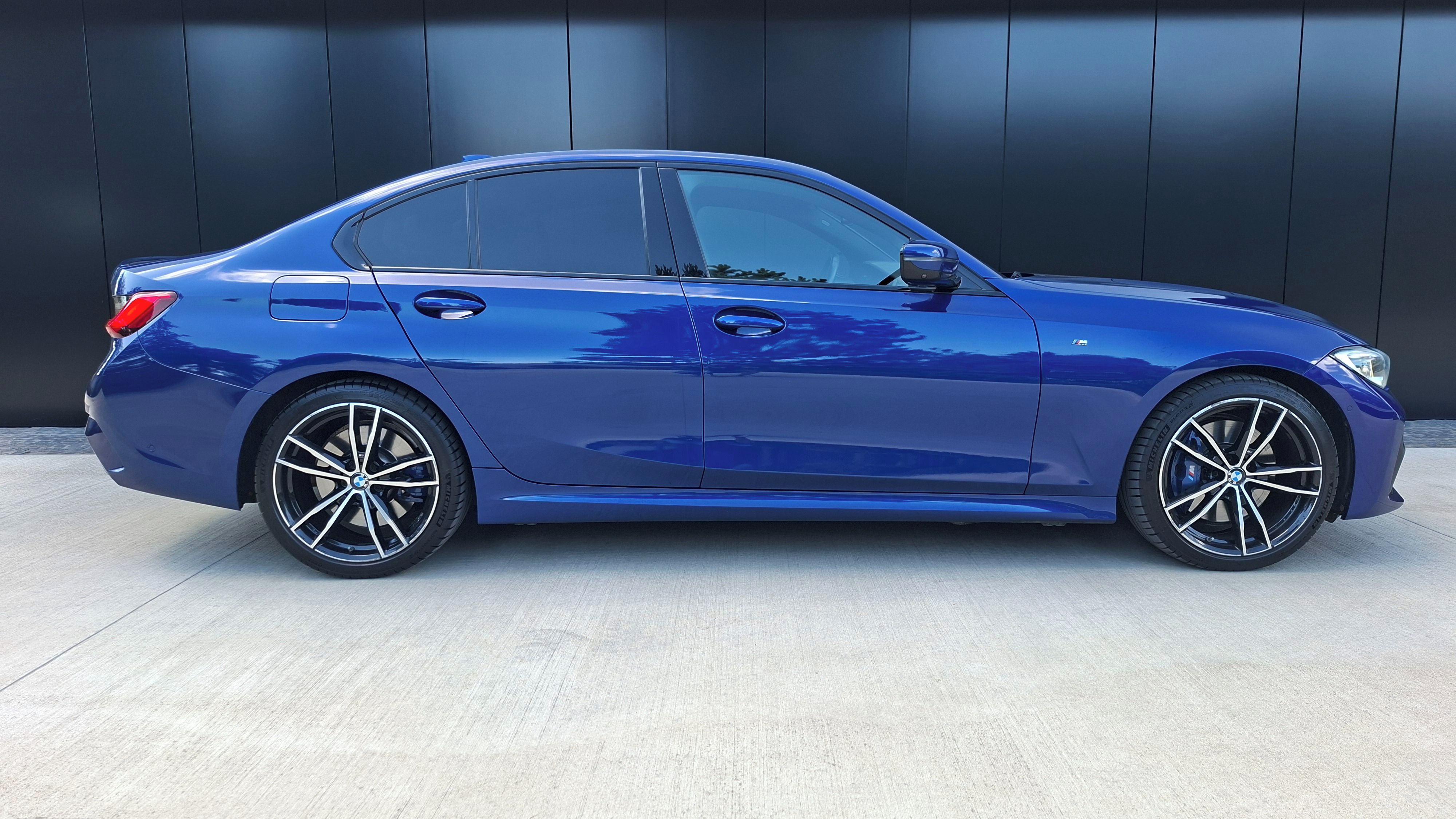 BMW Řada 3, 330d xDrive - fotka 2