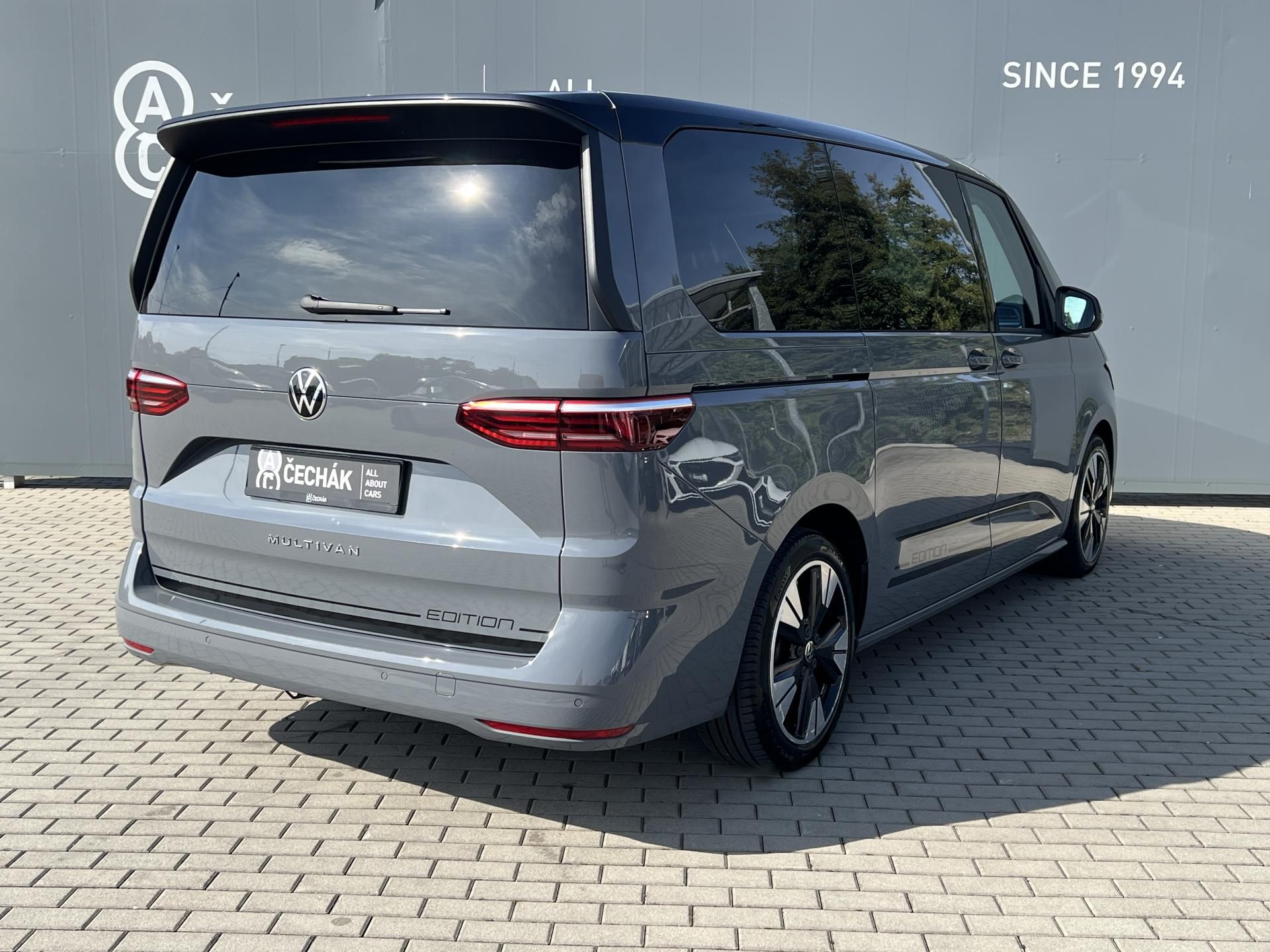 Volkswagen Multivan, 2,0TDi 110kW BULLI DSG - fotka 5