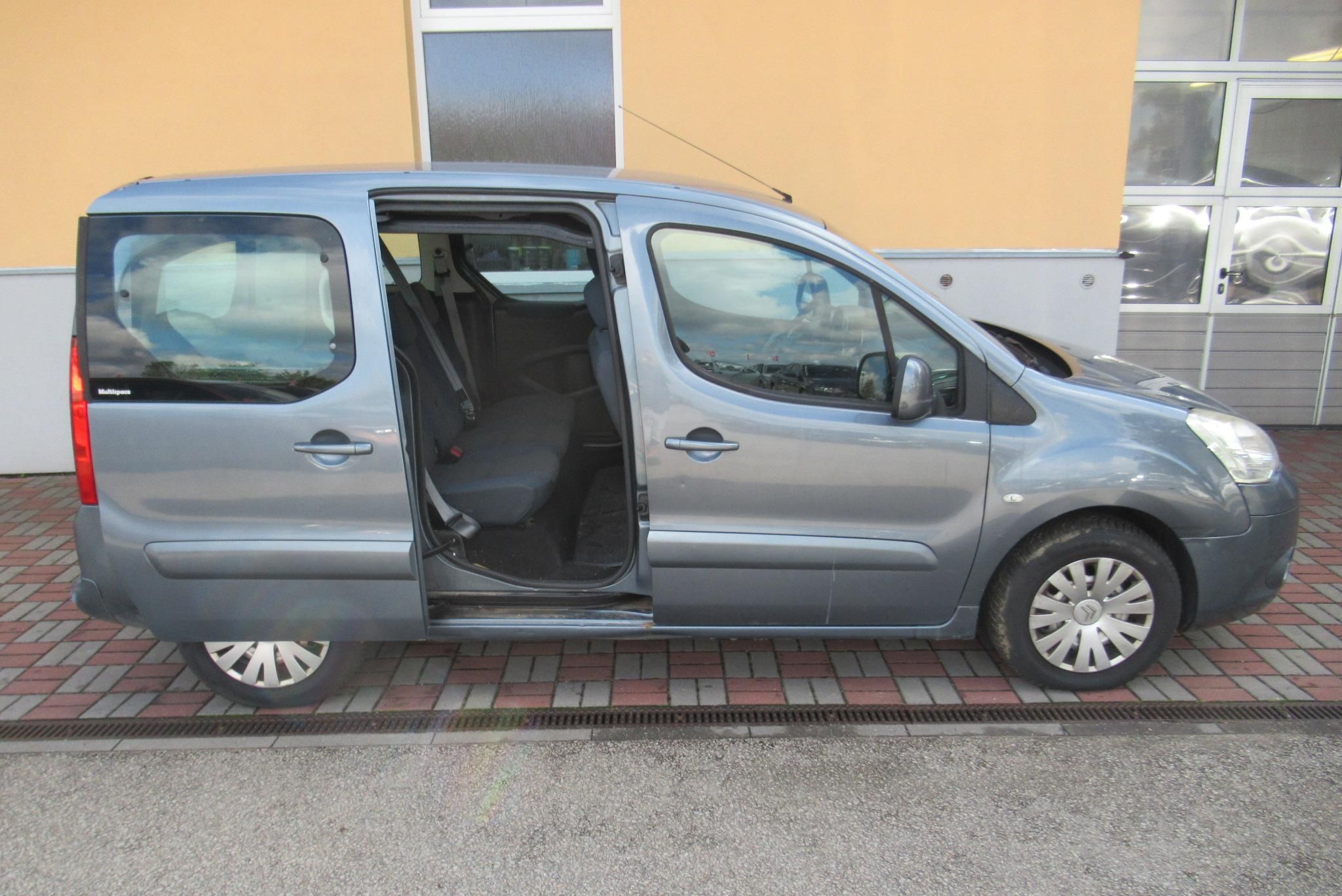 Citroën Berlingo, MultiSpace 1.6 HDi KLIMA - fotka 4