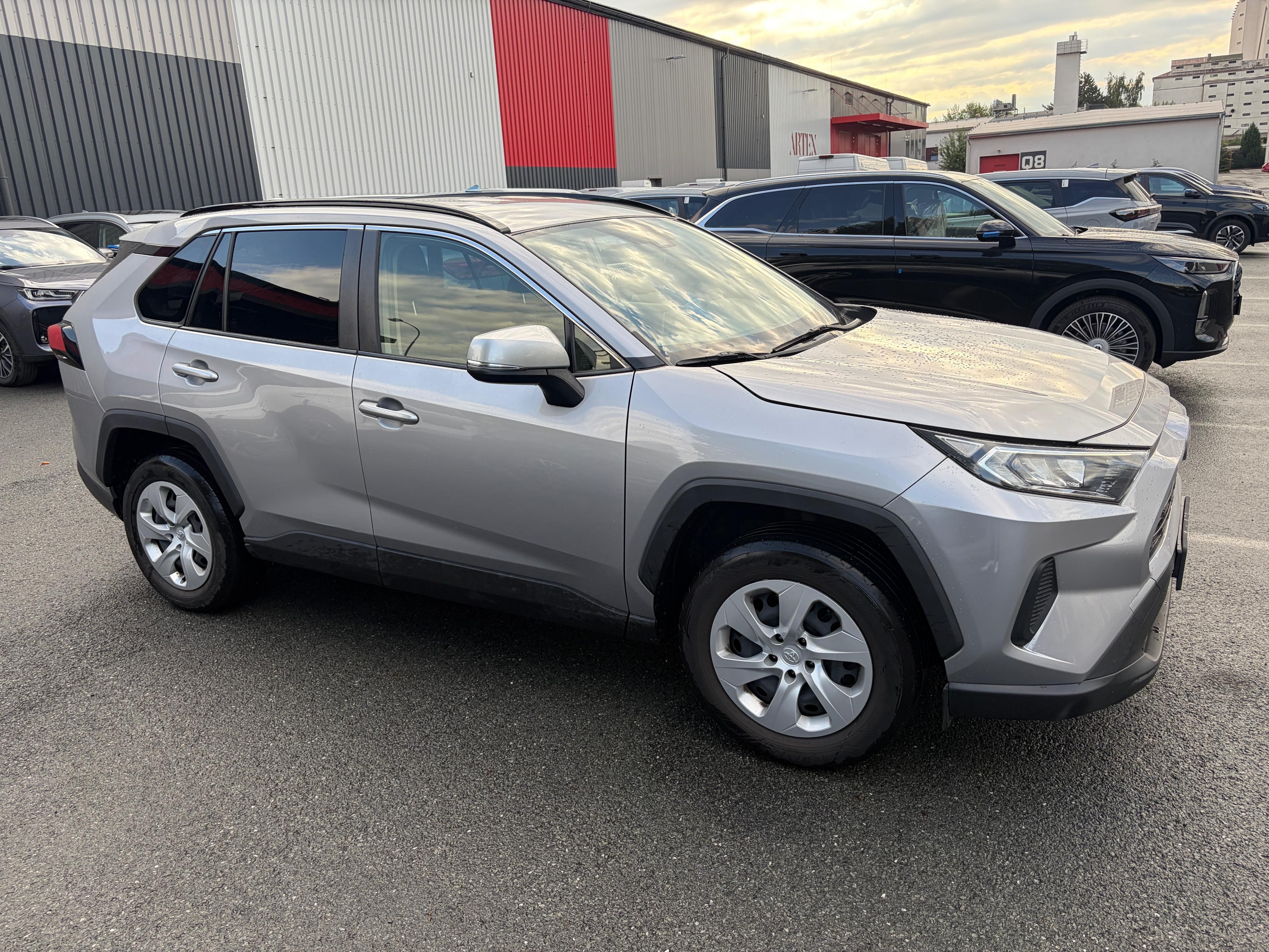 Toyota Rav4, 2.0i - fotka 4