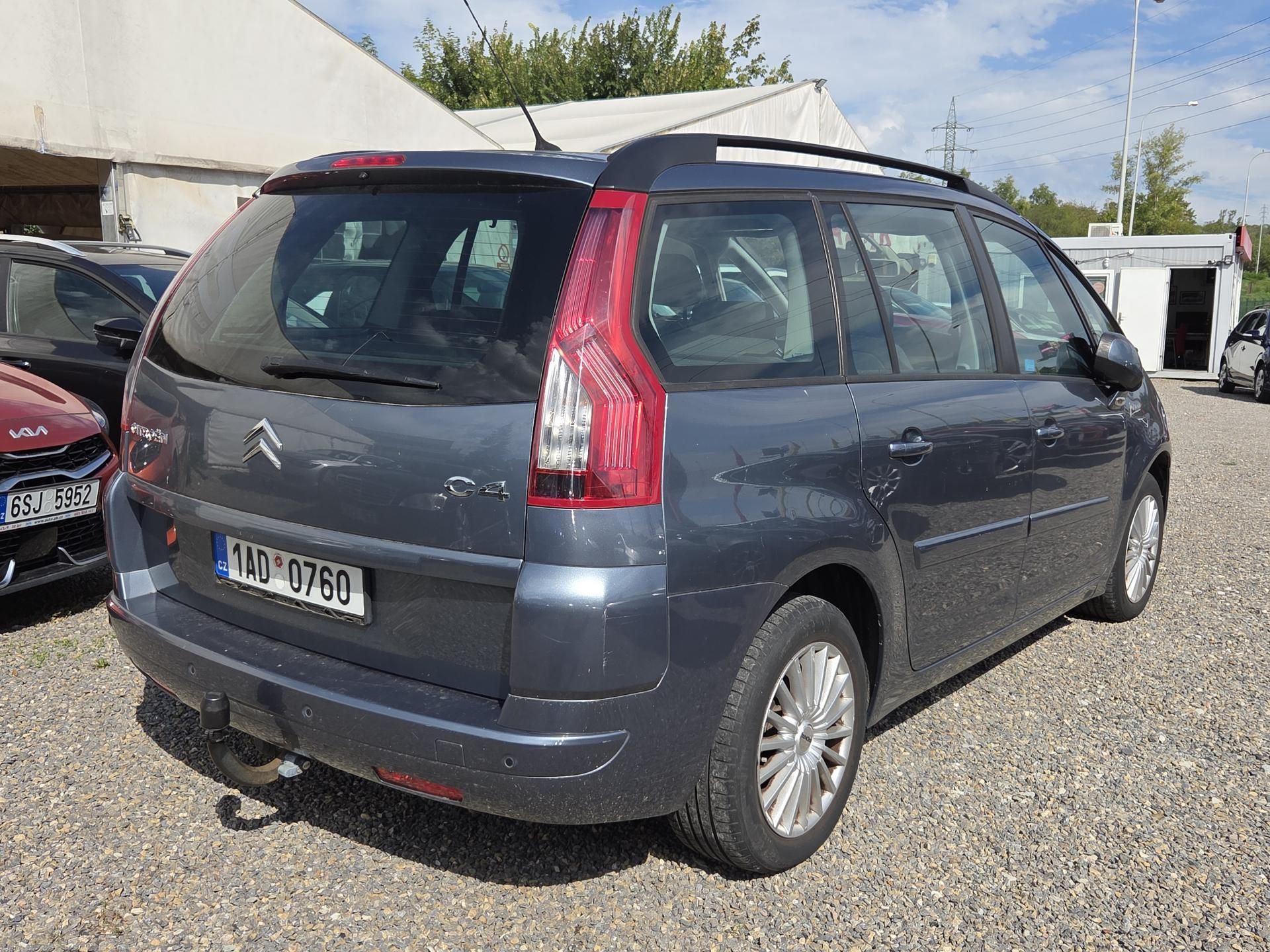 Citroën Grand C4 Picasso, 1,6HDi lze i na splátky VŠEM! - fotka 4