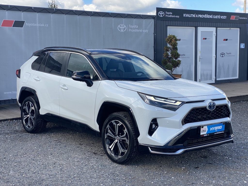 Toyota Rav4, 2.5Plug-in, ČR, Executive, 4x4