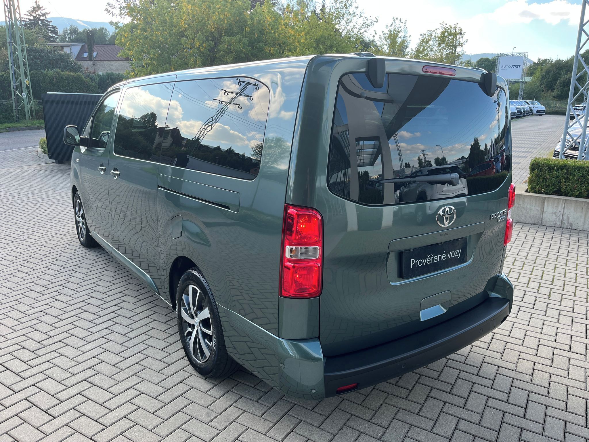 Toyota Proace Verso, 2.0 177k L2 Family Webasto 8AT - fotka 4