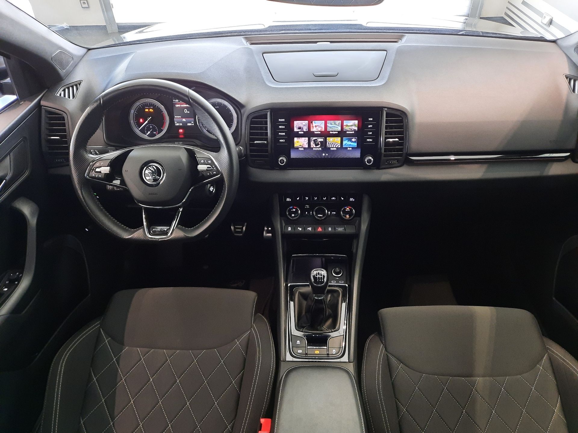 Škoda Karoq, Sportline 1.5 TSI (110kW/150k) - fotka 5