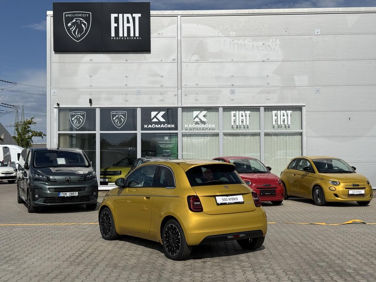 Fiat 500, Hybrid La Prima Hatchback 1.0 - fotka 3