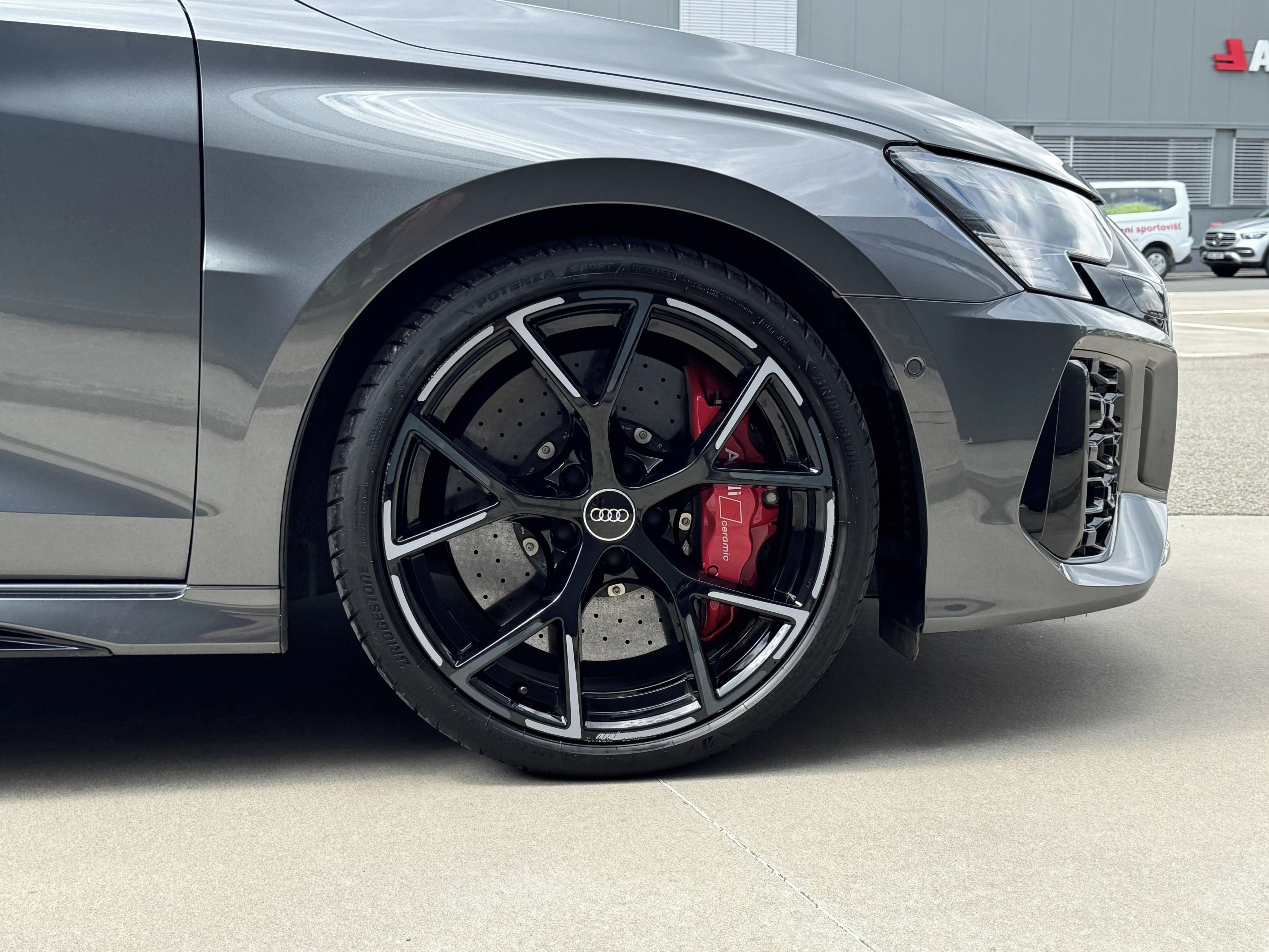 Audi RS3, Sportback 2,5 TFSI quattro 294 - fotka 3