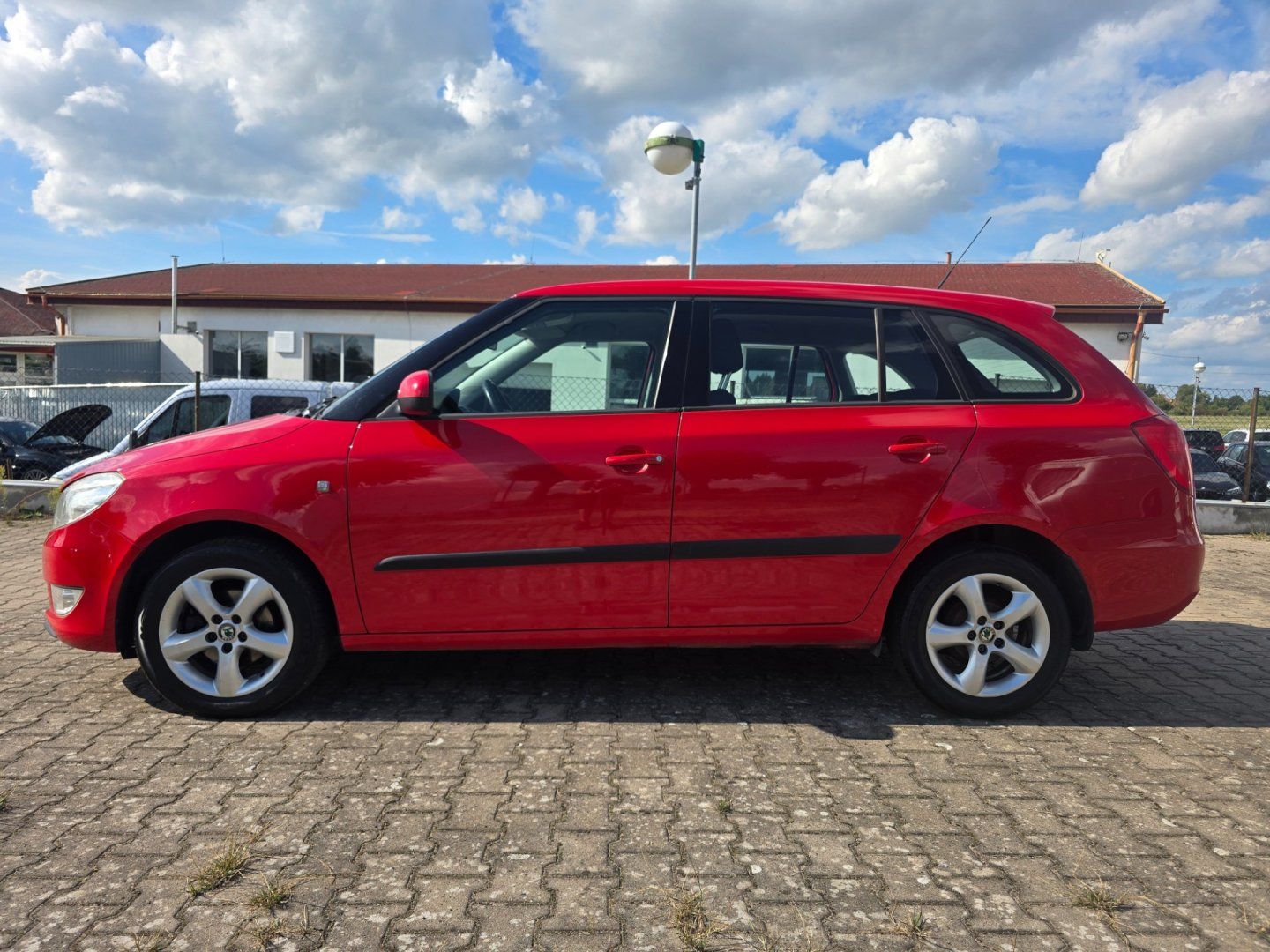 Škoda Fabia, 1.2 TSI 63 kw KLIMA TAŽNÉ - fotka 4