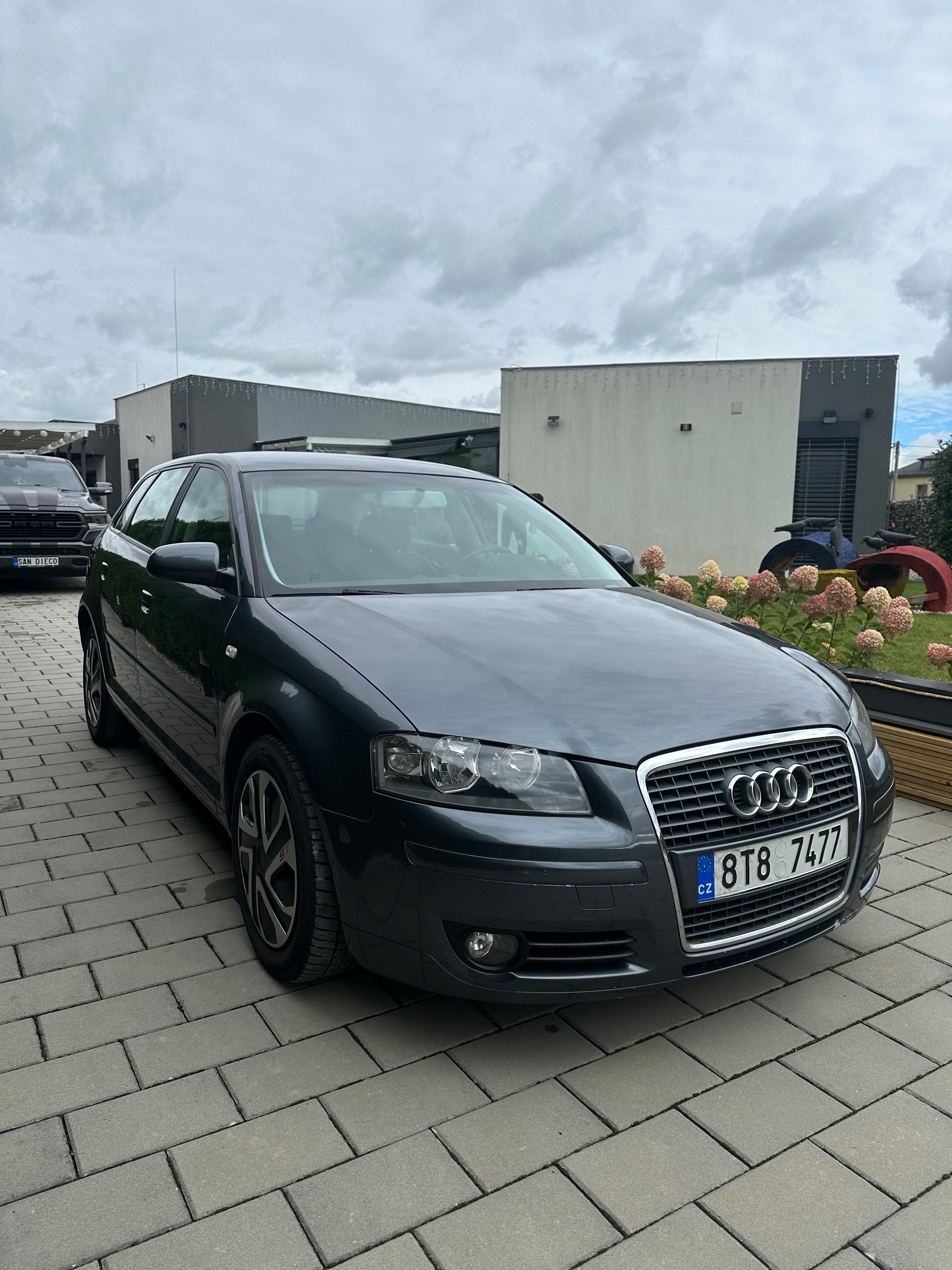 Audi A3, 2.0 FSI 2.Majitel 119tis km - fotka 3