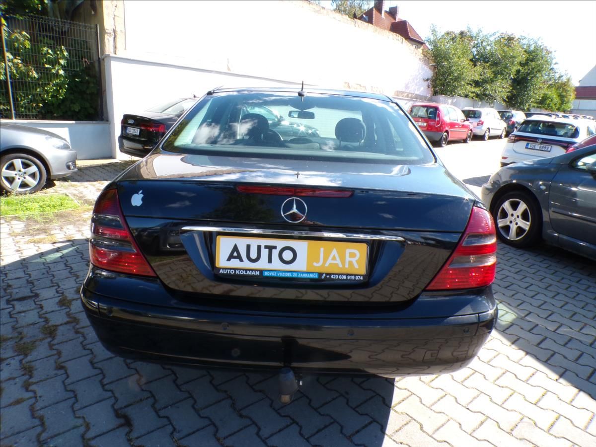 Mercedes-Benz Třídy E, 2,7 CDI  TAŽNÉ ZAŘÍZENÍ,AUTOMA - fotka 6