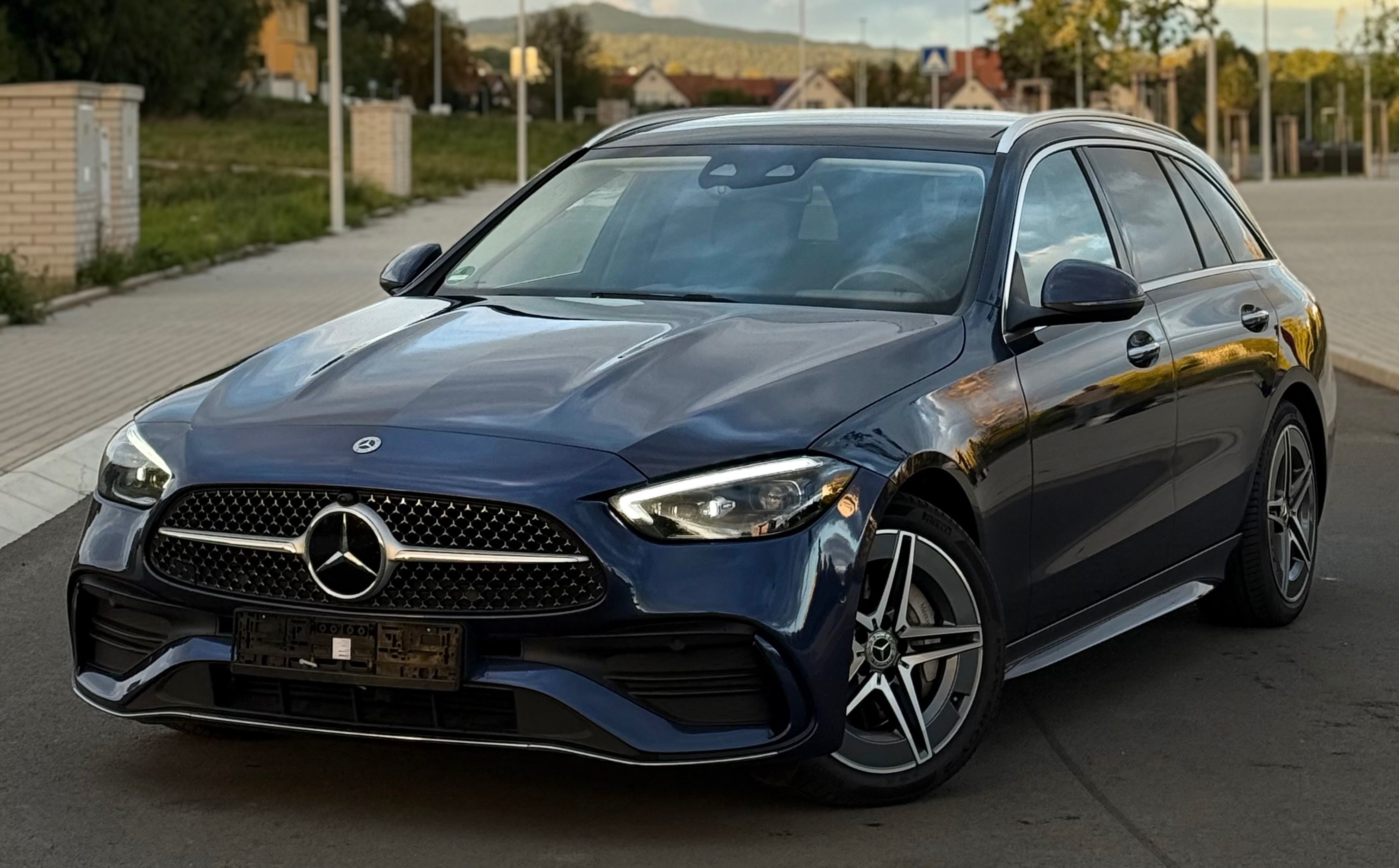 Mercedes-Benz Třídy C, C 220d 147 AMG Line Panorama