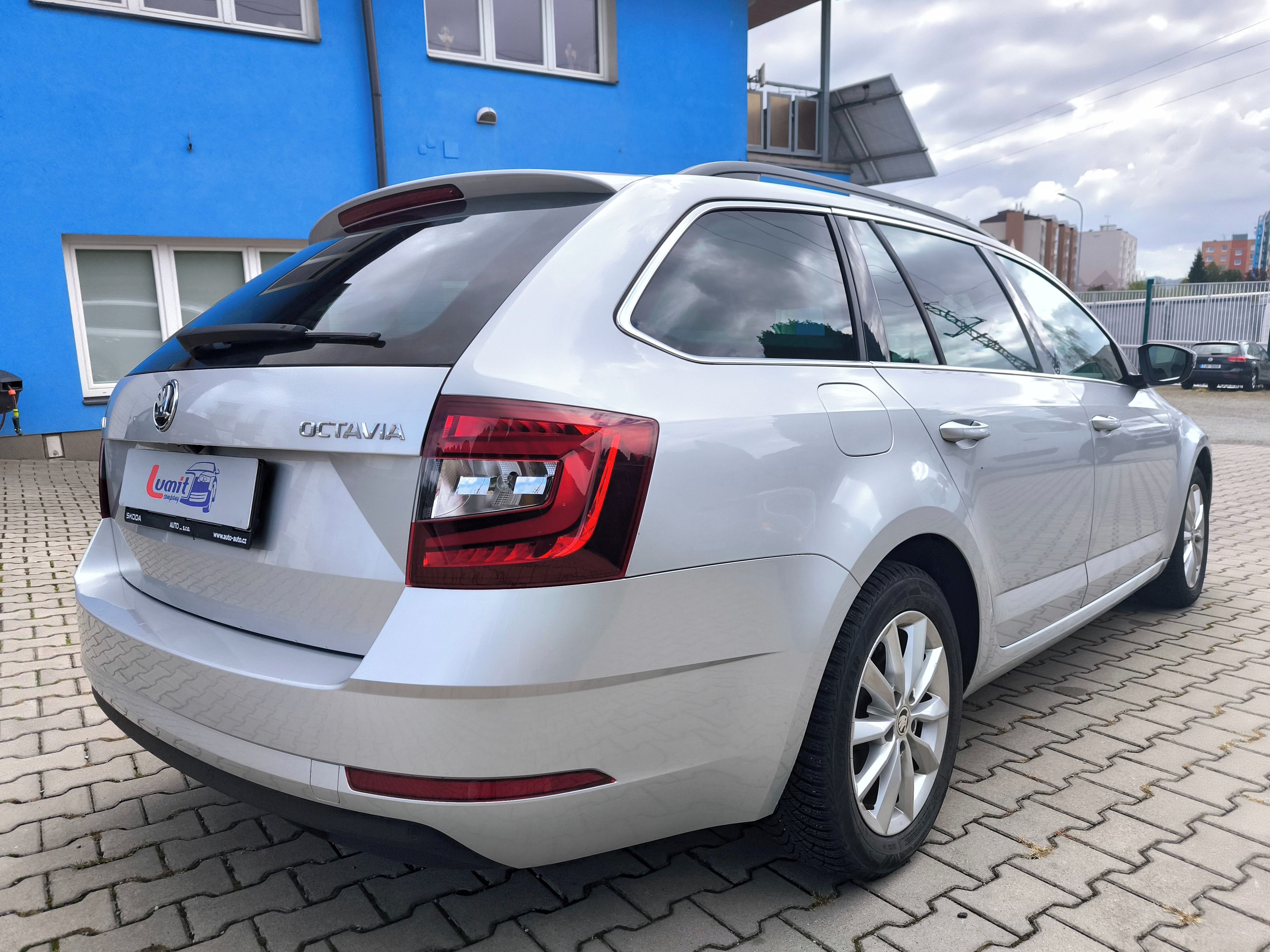 Škoda Octavia, 1.6 TDi Style Tažné - fotka 5