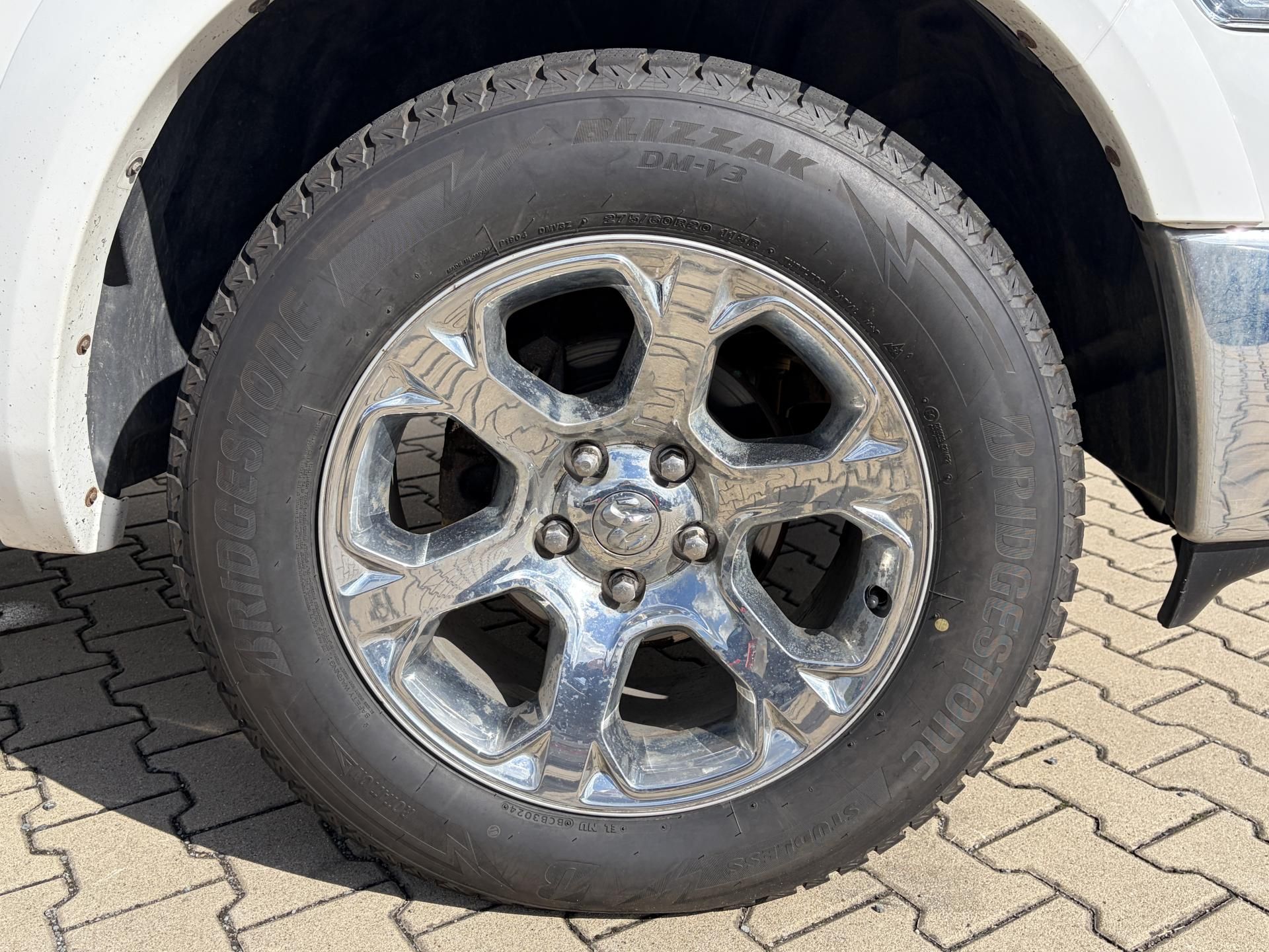 Dodge Ram, 1500 Laramie V8 HEMI - fotka 6