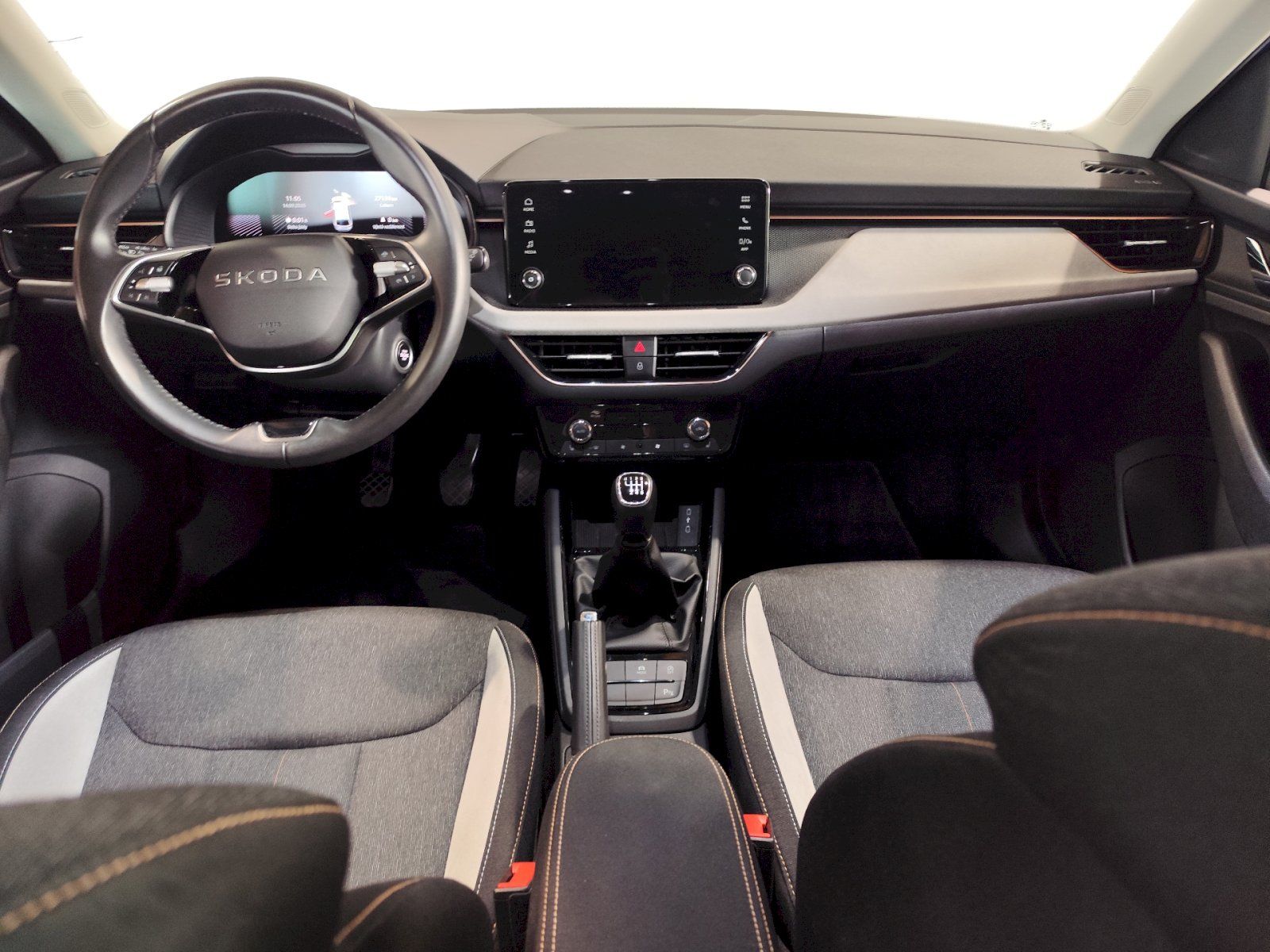 Škoda Scala, SCALA TOP SELECTION 1.0 TSI 85 - fotka 5