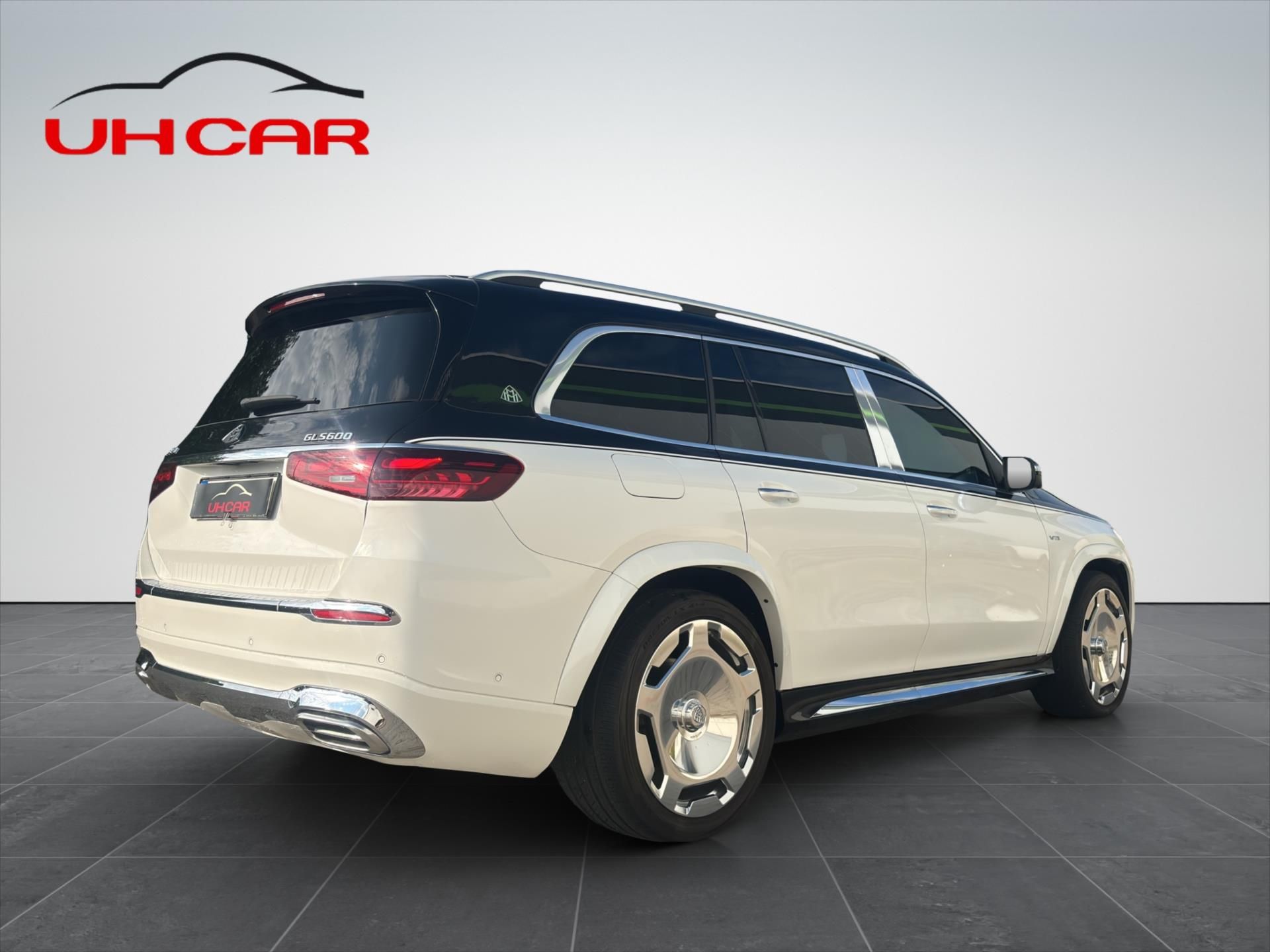 Mercedes-Benz GLS, 3,0 450 4MATIC  Maybach Kit - fotka 5