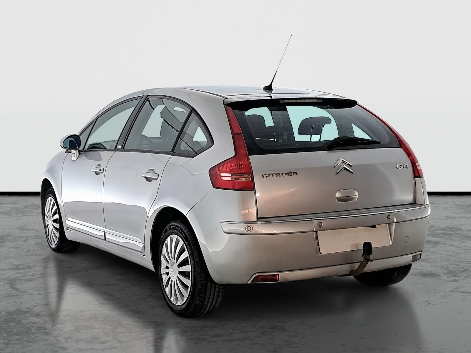 Citroën C4, 1.6 HDi, Tažné, Klima - fotka 4