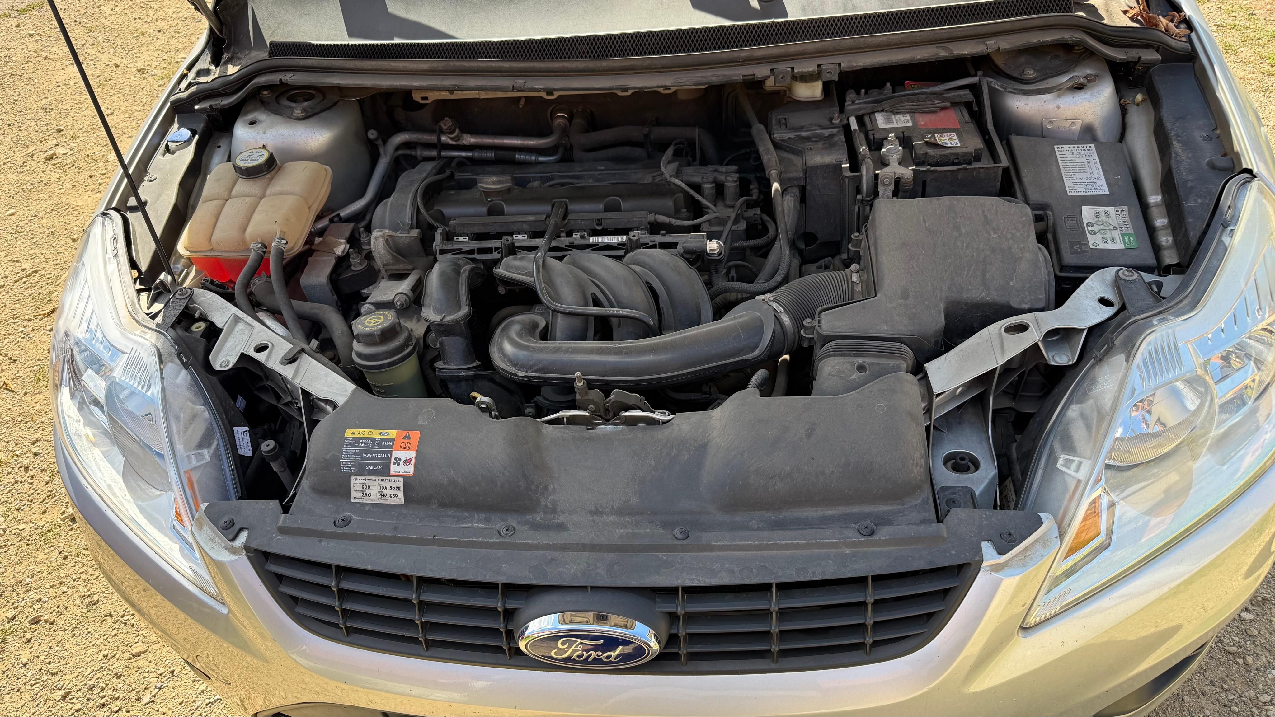 Ford Focus, 1.6 Benzin - fotka 6