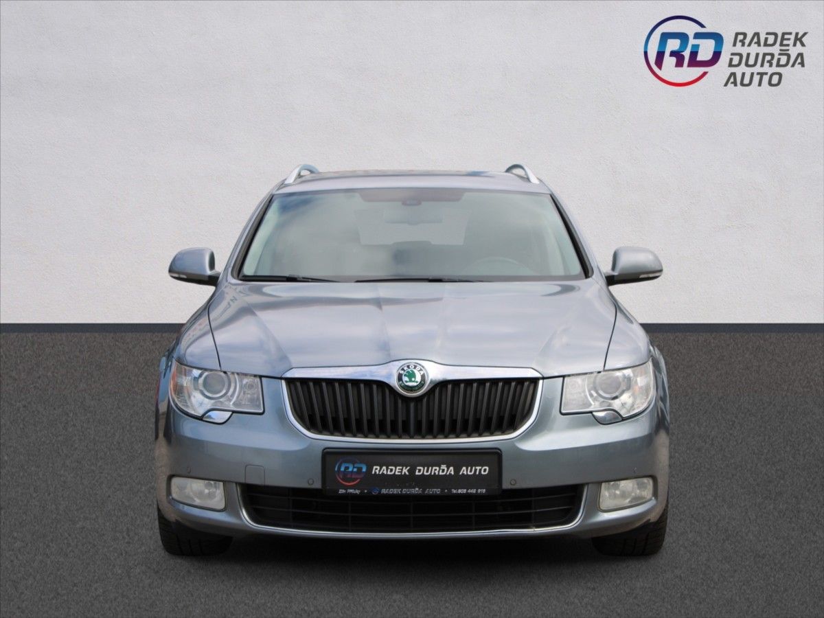 Škoda Superb, 2,0 TDI  ČR,AUTOMAT,ELEGANCE - fotka 2
