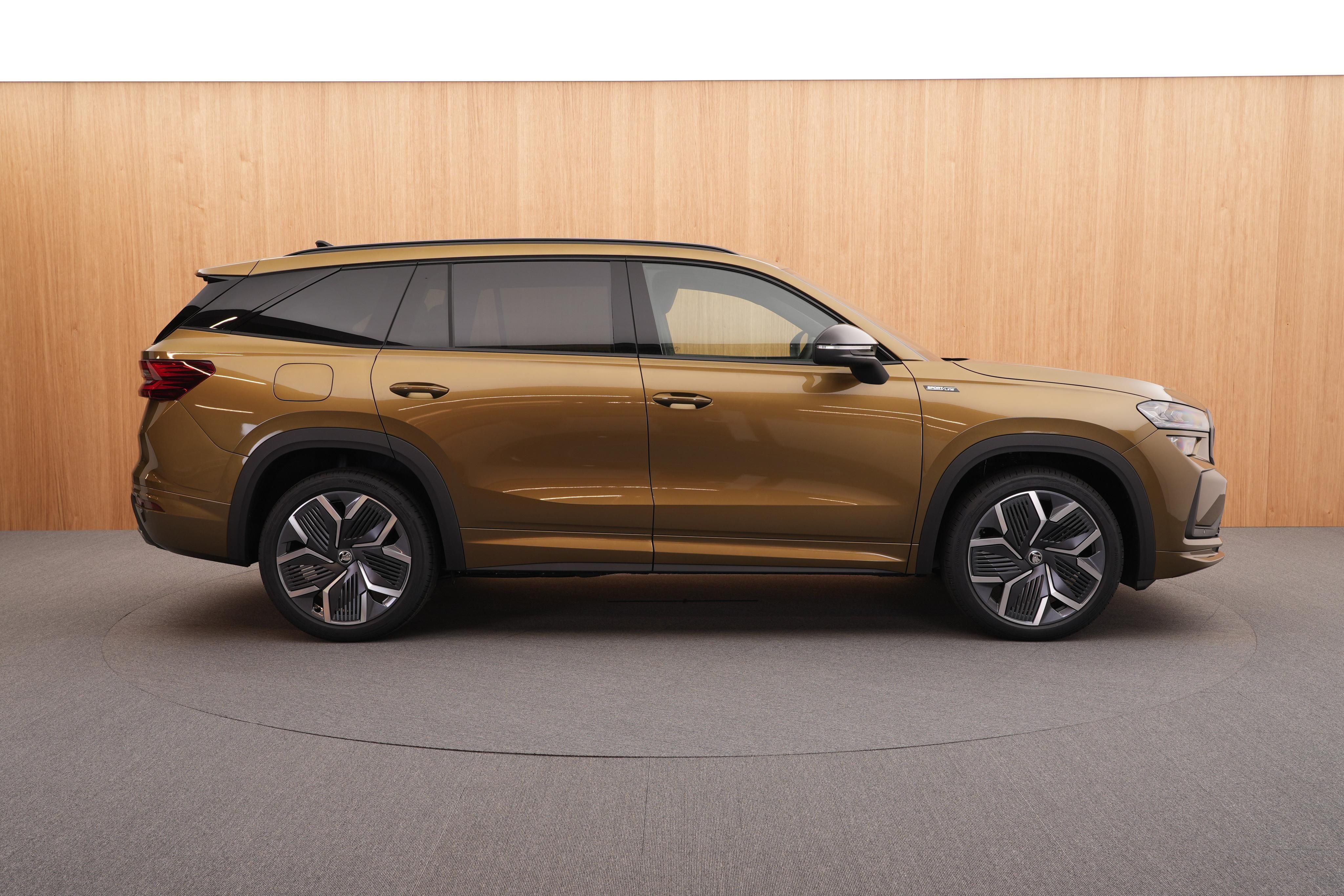 Škoda Kodiaq, Sportine 2.0 TDI 4x4 DSG - fotka 5