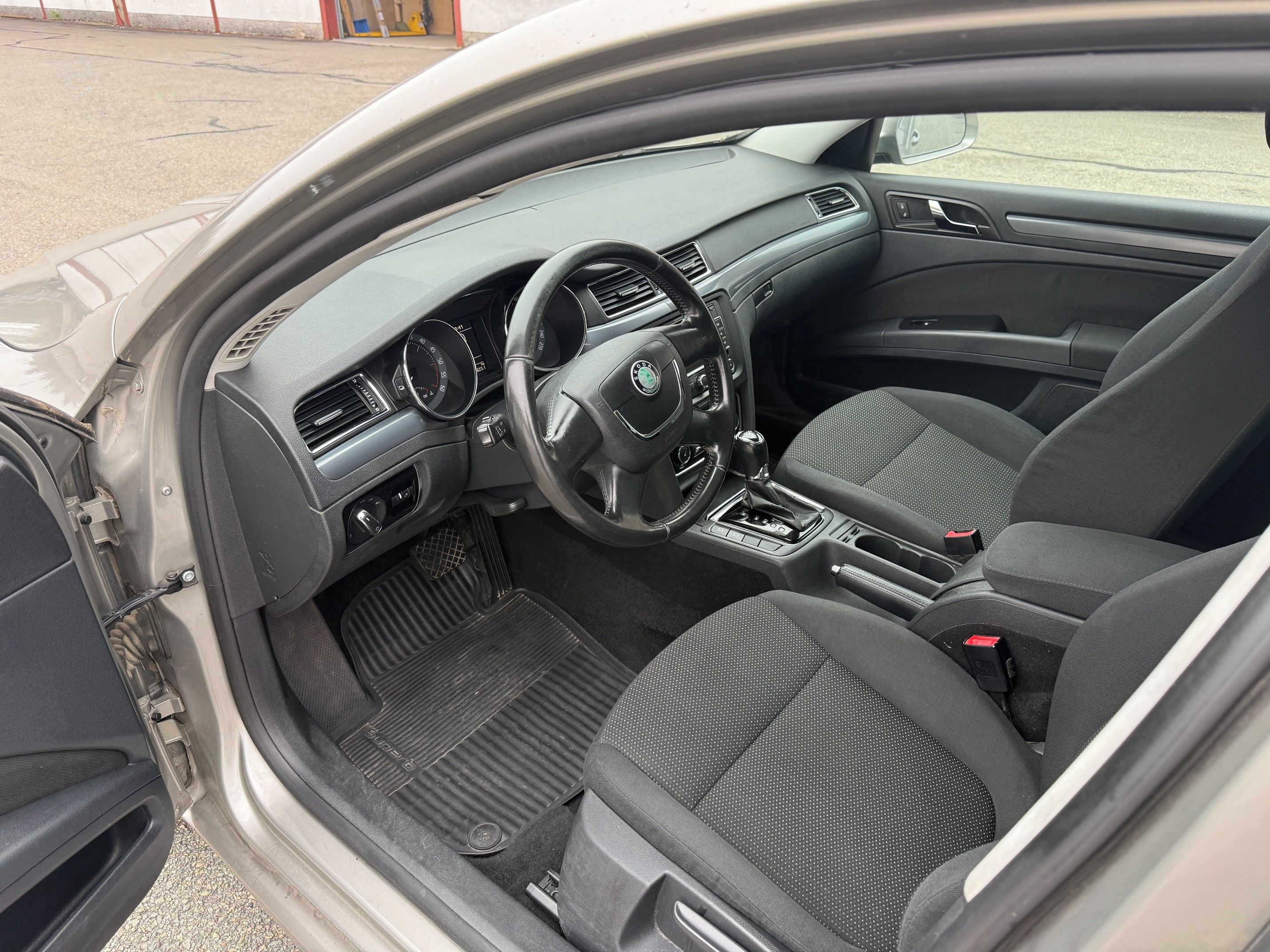 Škoda Superb, Škoda Superb Kombi - fotka 6