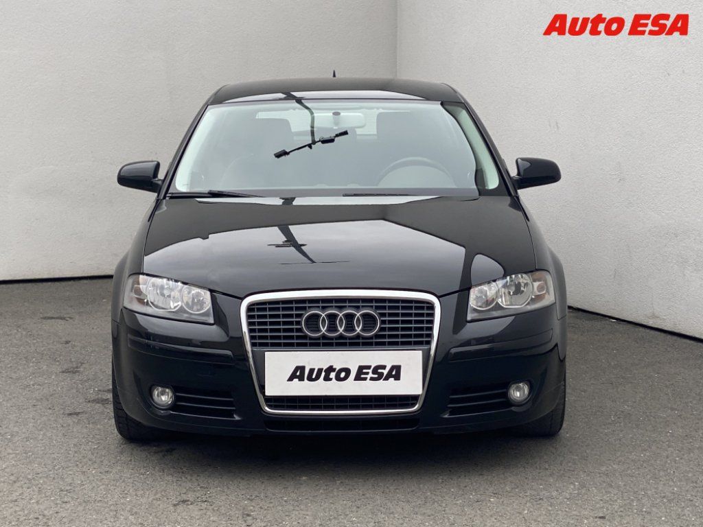 Audi A3, 1.6 i,ČR - fotka 2
