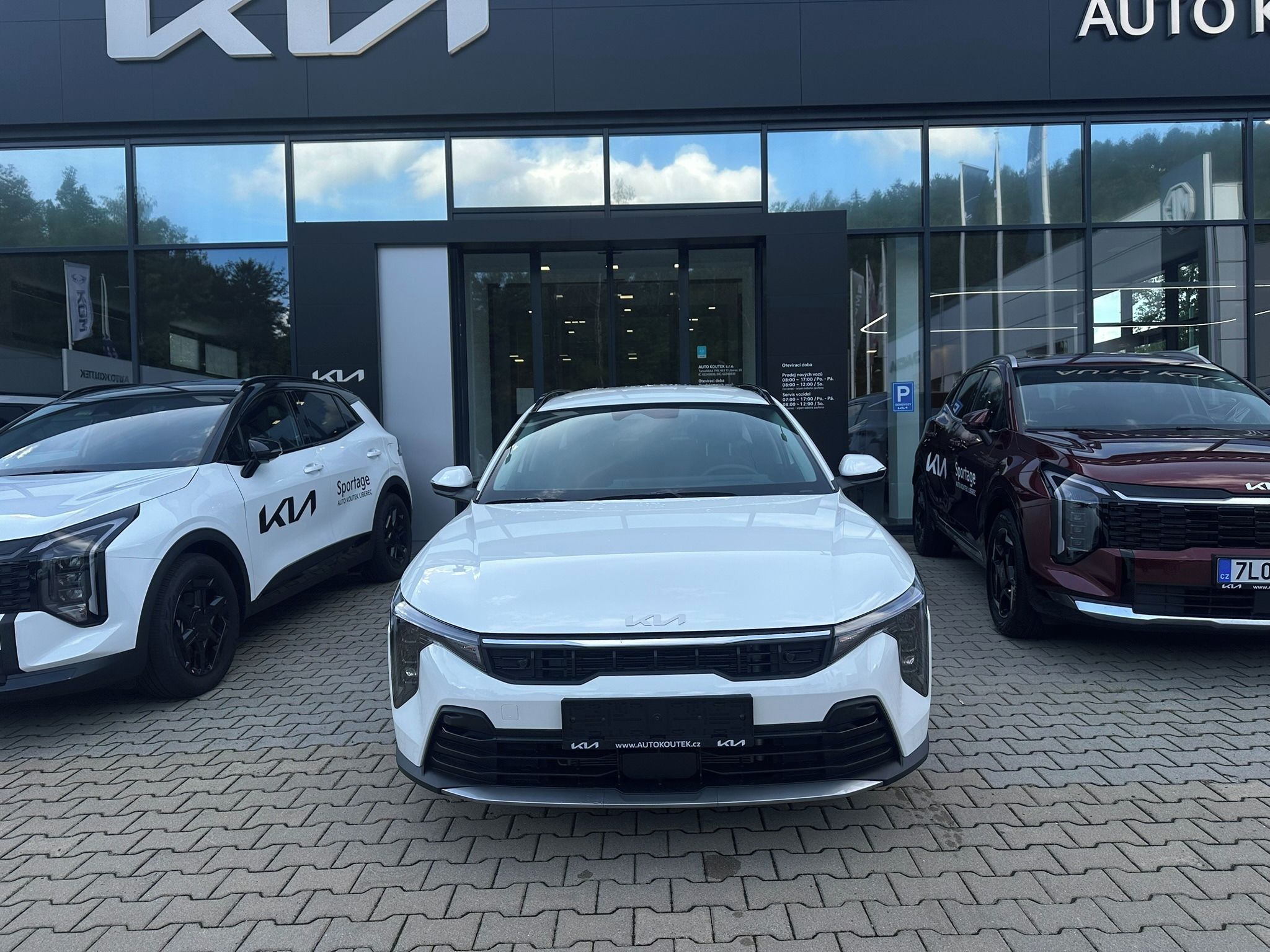 Kia K4, 1.0 T-GDi 7DCT 4X2 SPIN - fotka 2