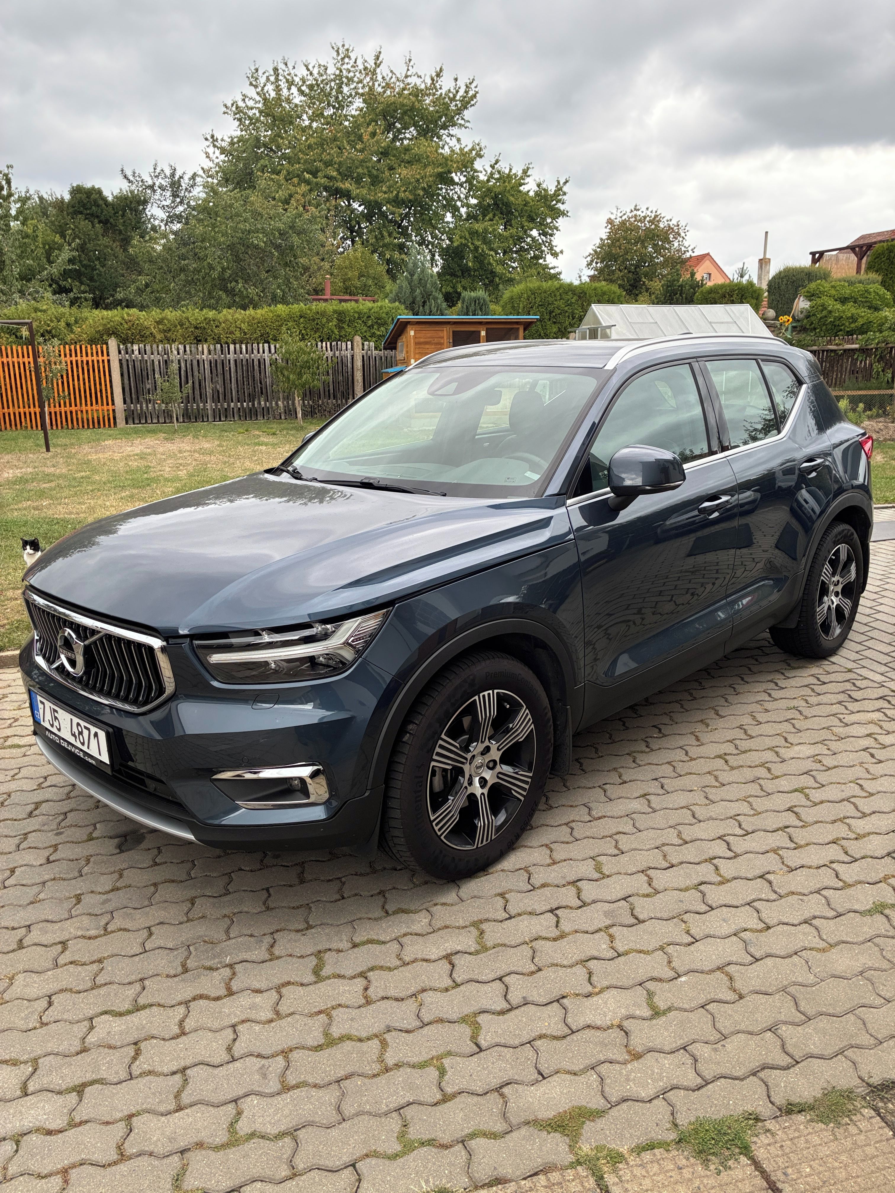 Volvo XC40, D3 2.0 D 110kw Inscription FWD - fotka 3