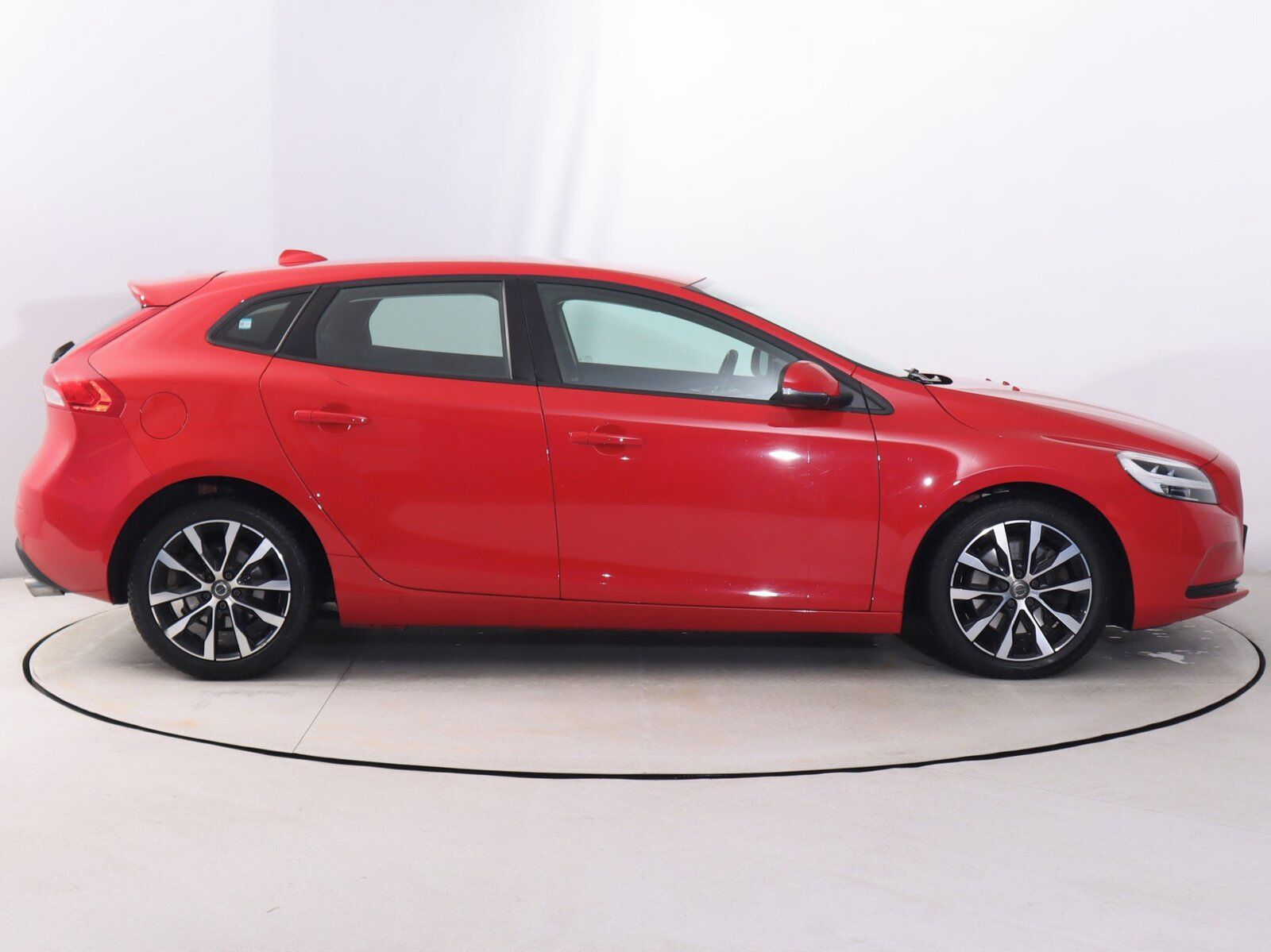 Volvo V40, 1.5 T3, Automat, Serv.kniha - fotka 6