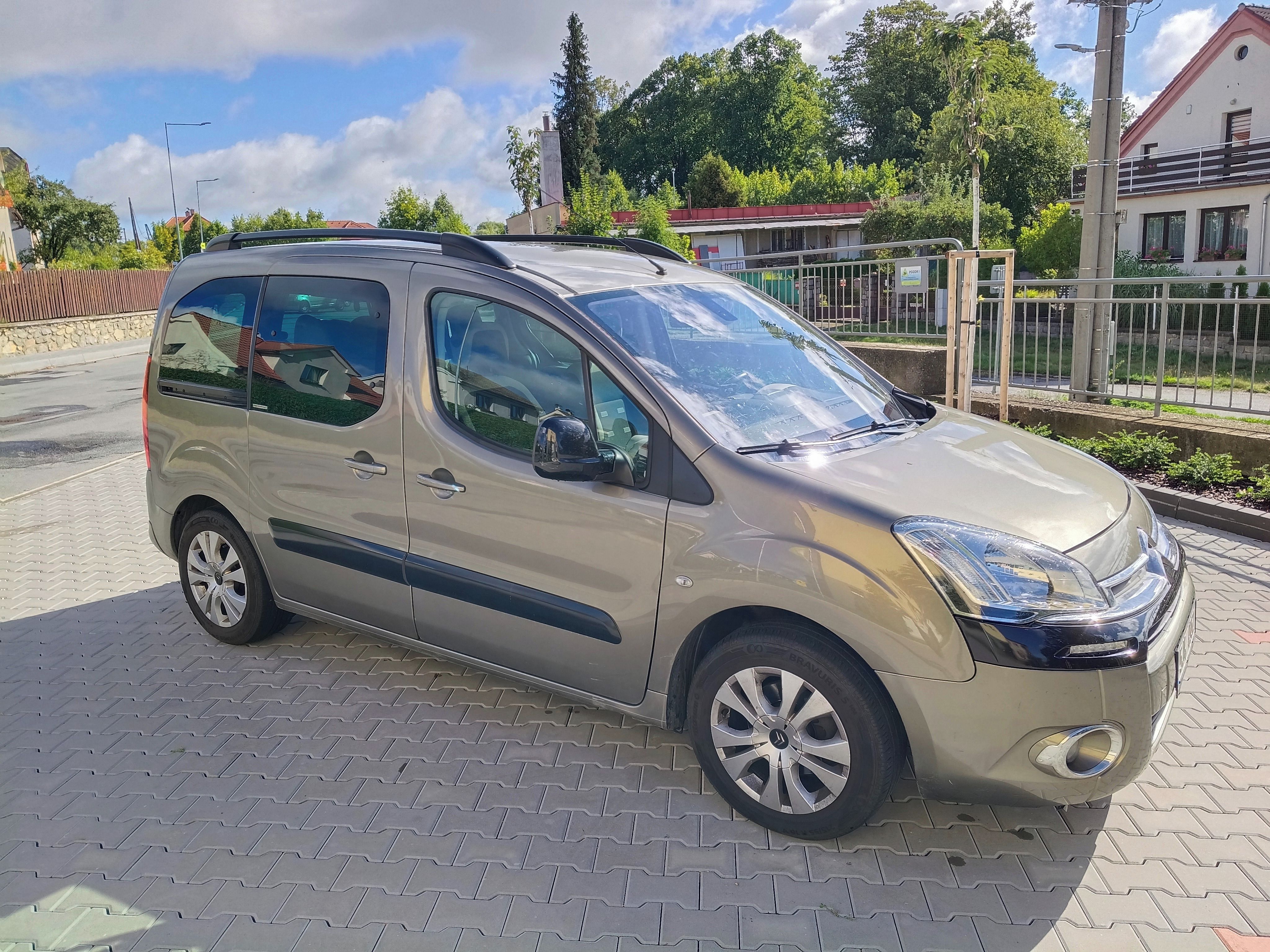 Citroën Berlingo, Citroen Berlingo 1.6HDI - fotka 3