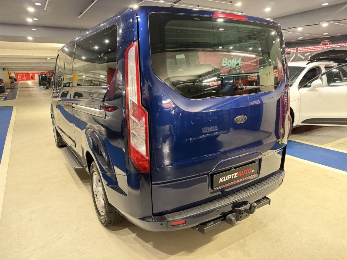 Ford Tourneo Custom, 2,2 TDCi  Titanium - fotka 3